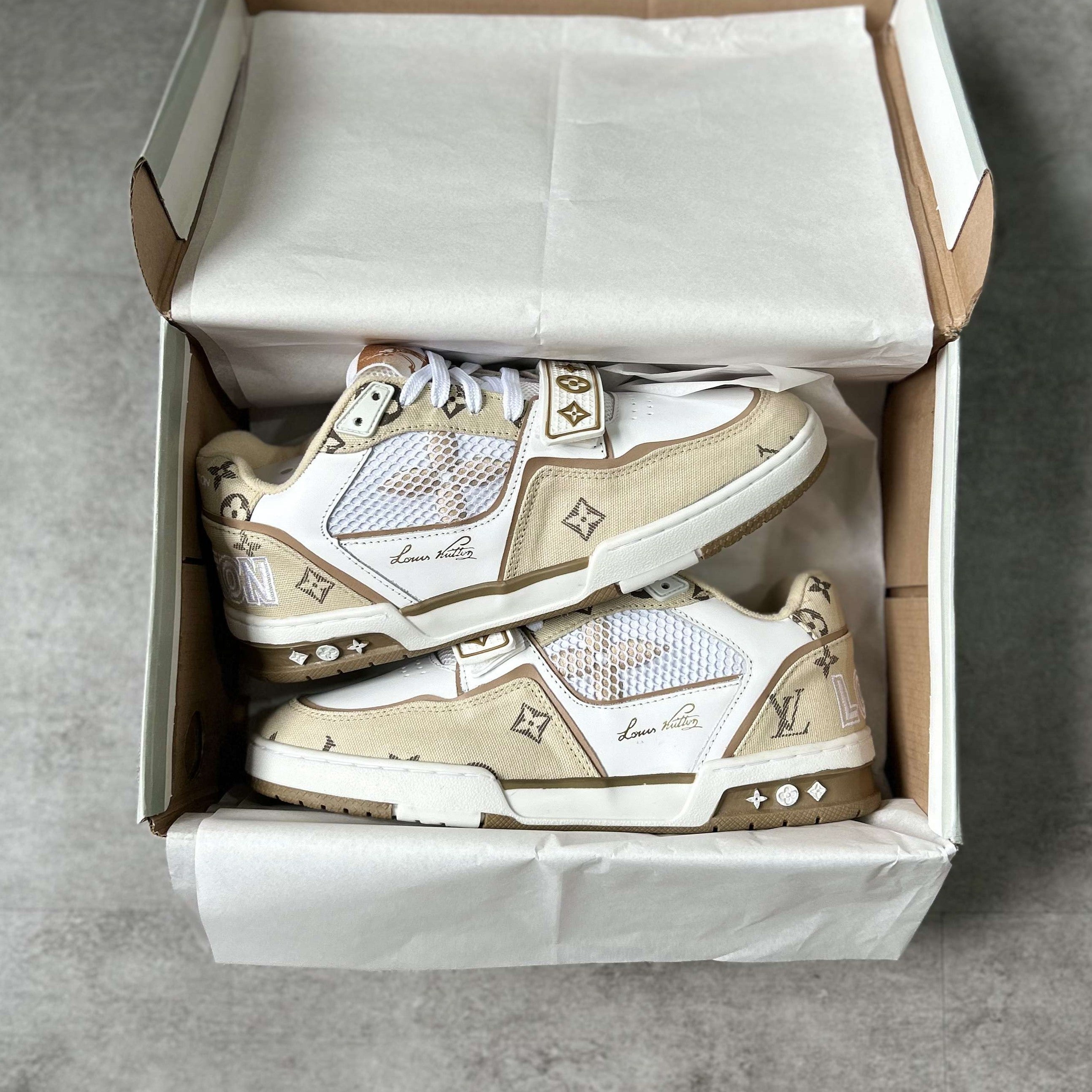 LV Trainer Beige White