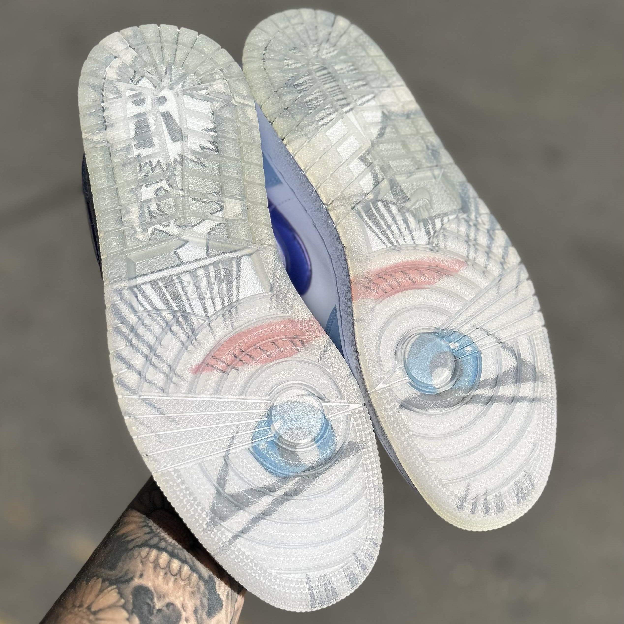 Air Jordan 1 Low SE Mighty Swooshers