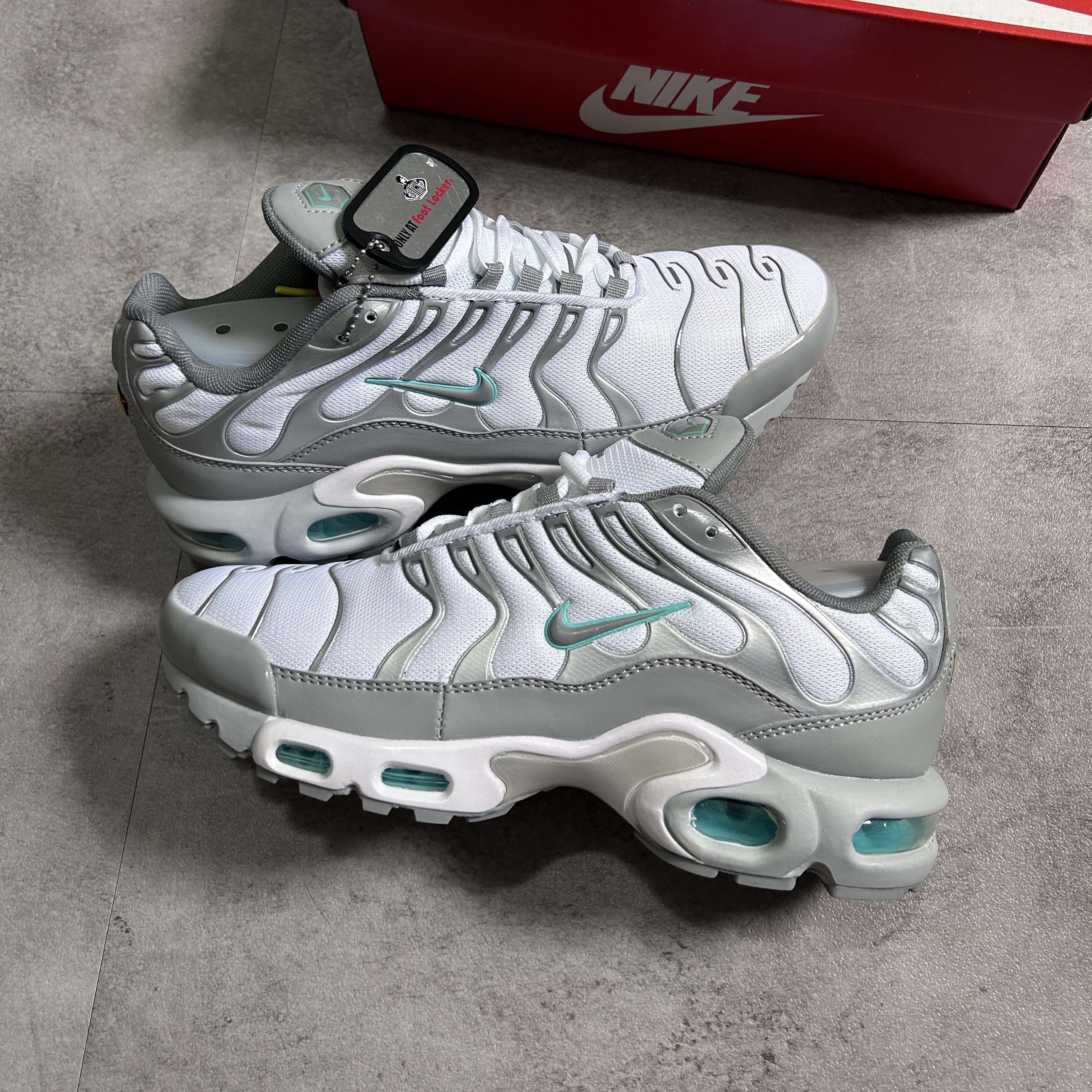 Air Max Plus TN Light Smoke Grey Glacier Ice