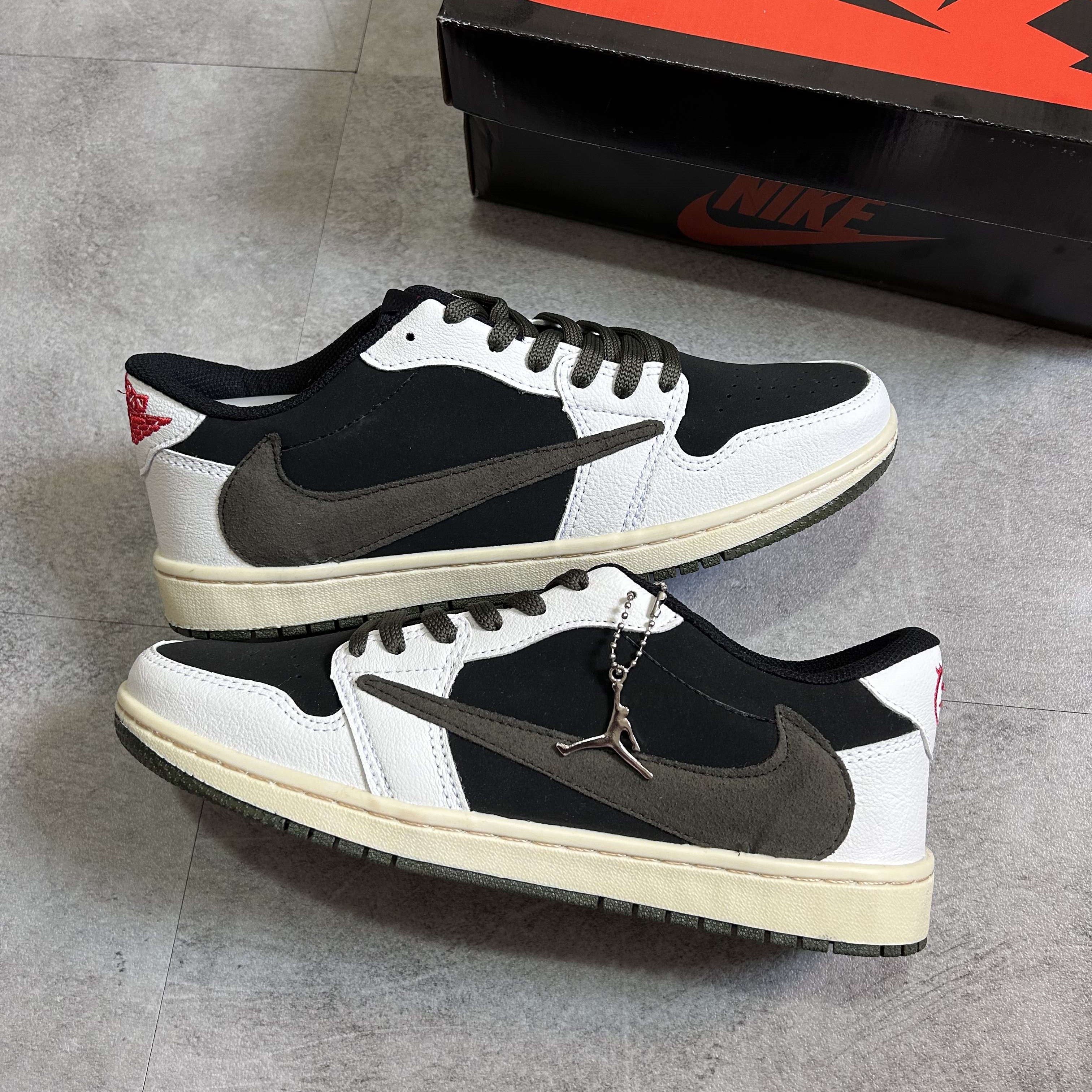 Air Jordan 1 Retro Low OG SP Olive Travis Scott*