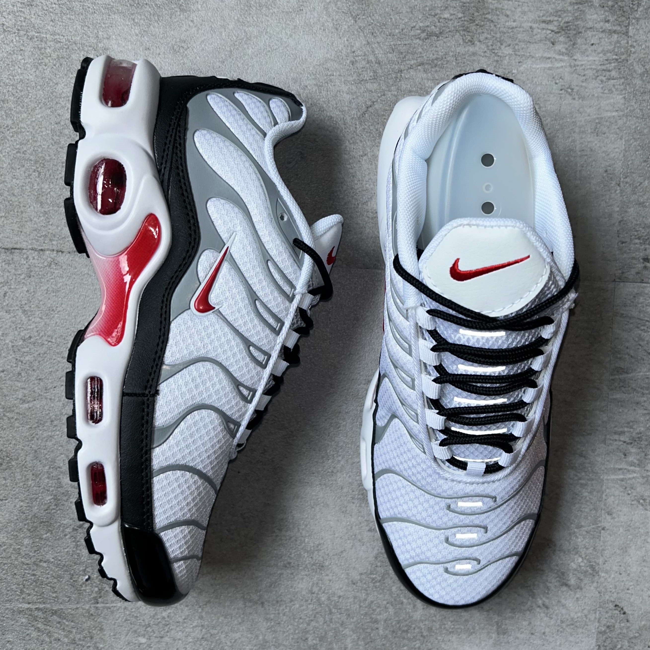 Air Max Plus TN GS Photon Dust Red