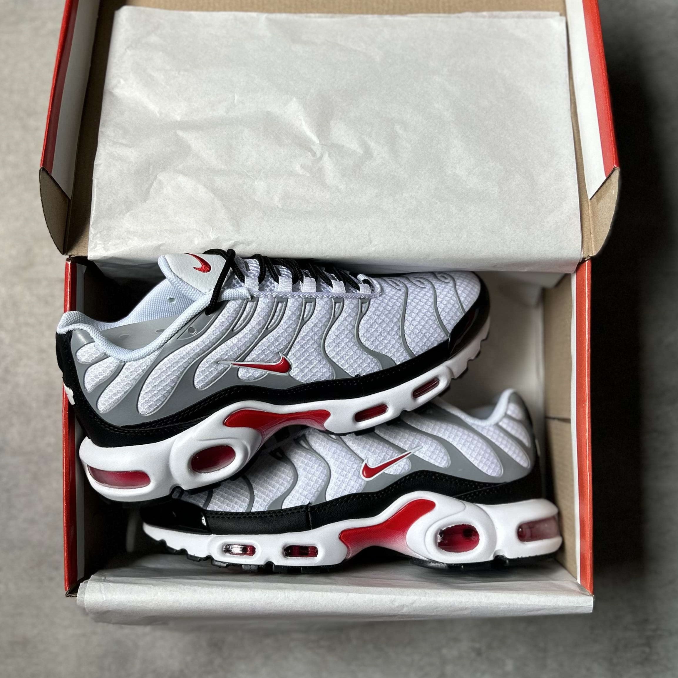 Air Max Plus TN GS Photon Dust Red