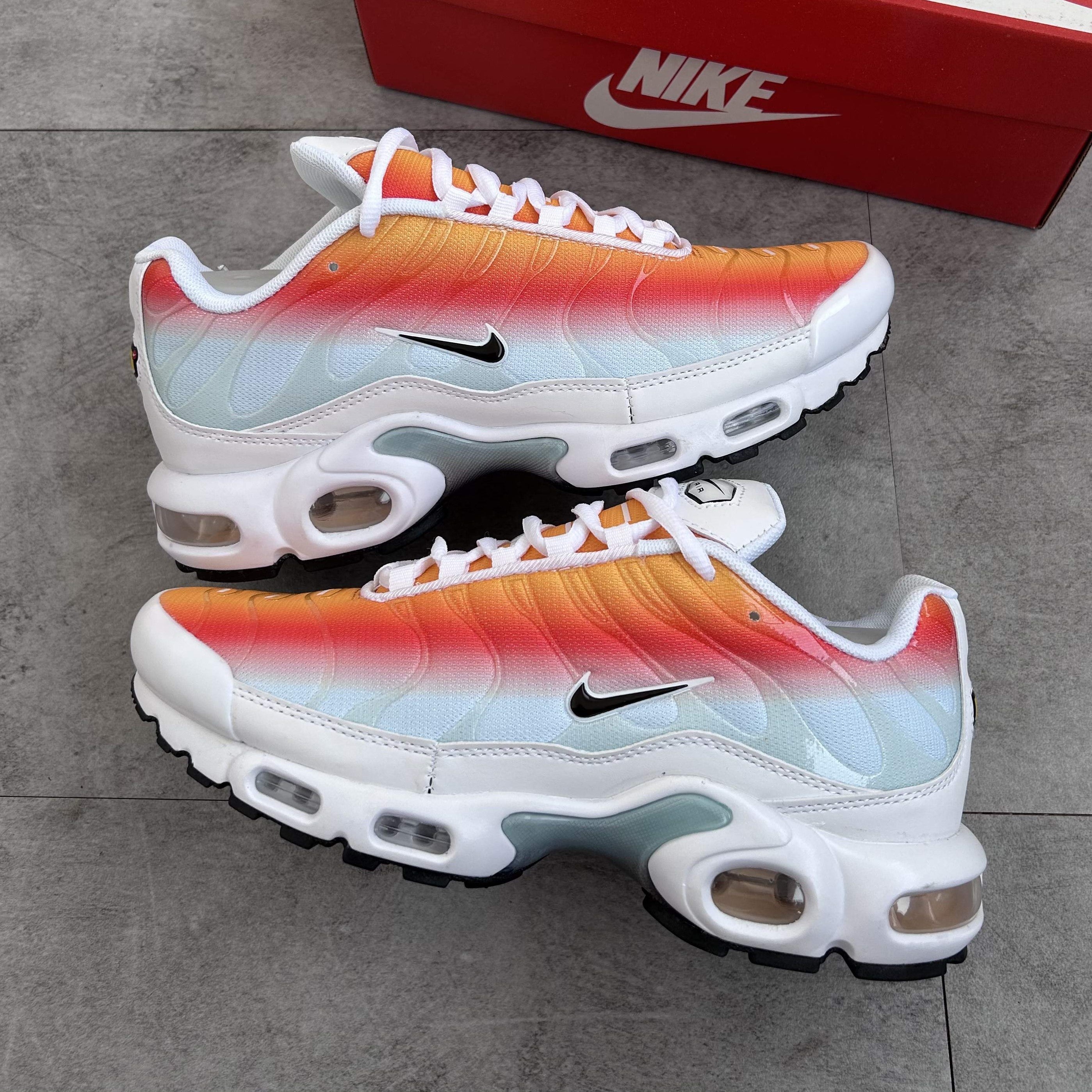 Air Max Plus Tropical Sunset