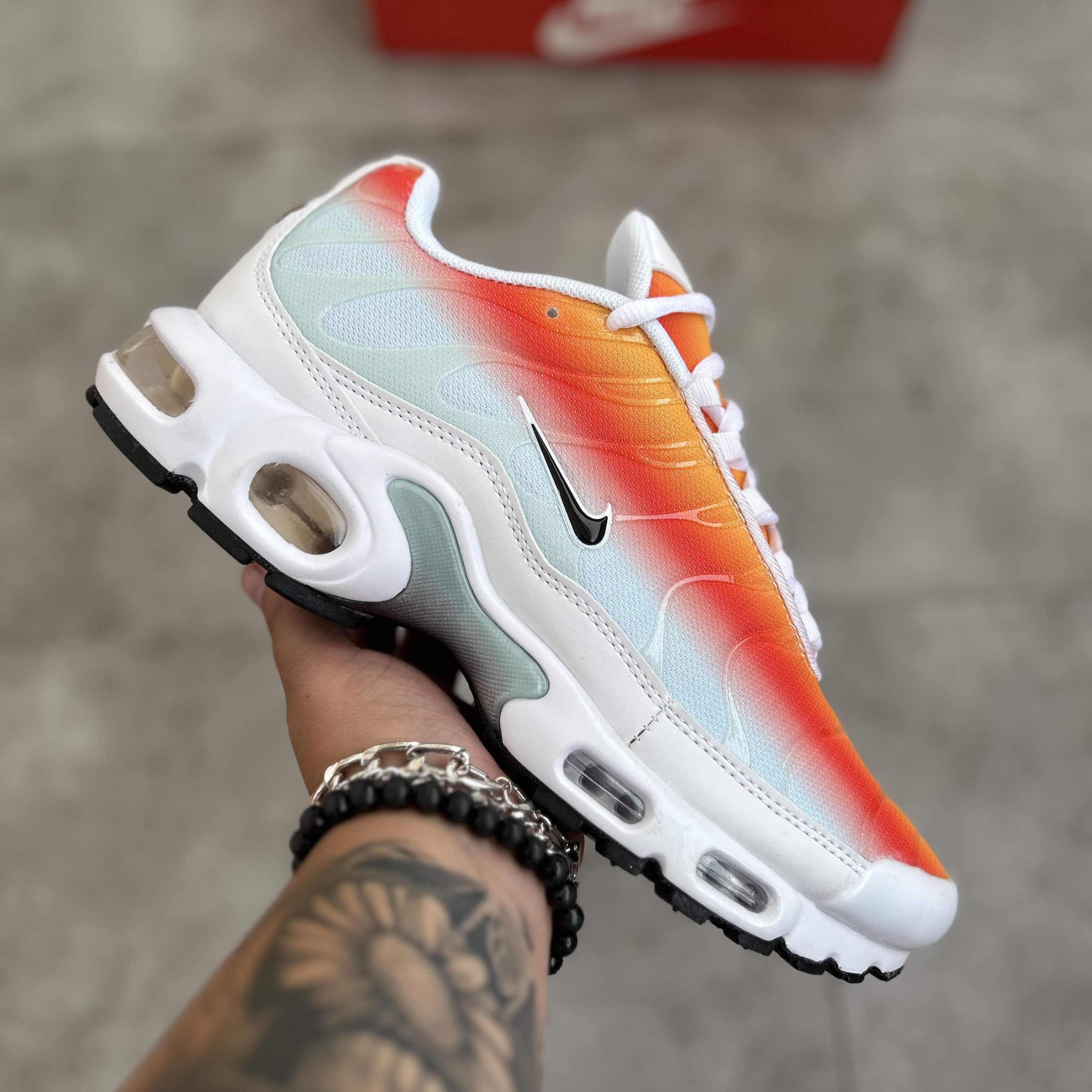 Air Max Plus Tropical Sunset