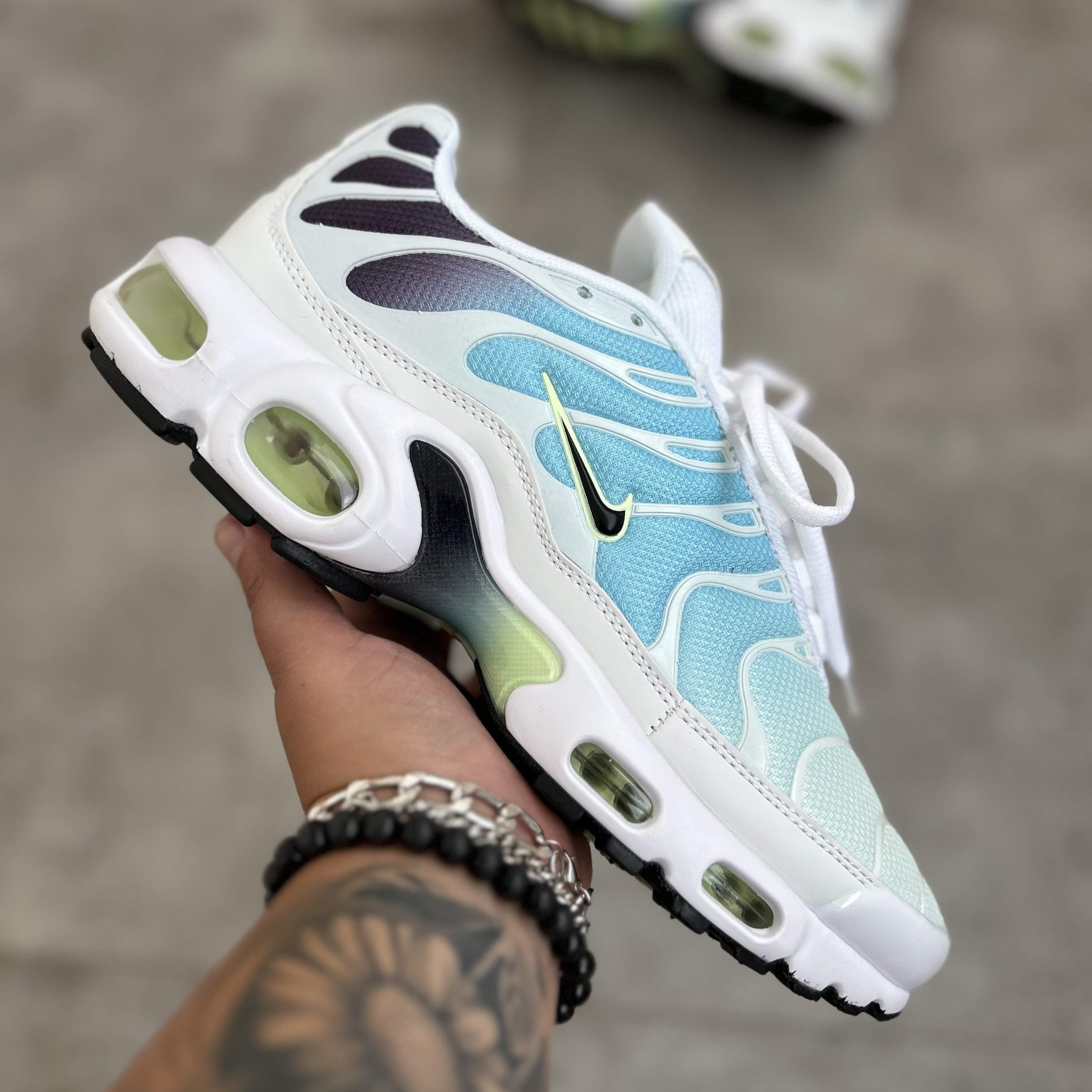 Air Max Plus TN Dusty Cactus Barely Volt