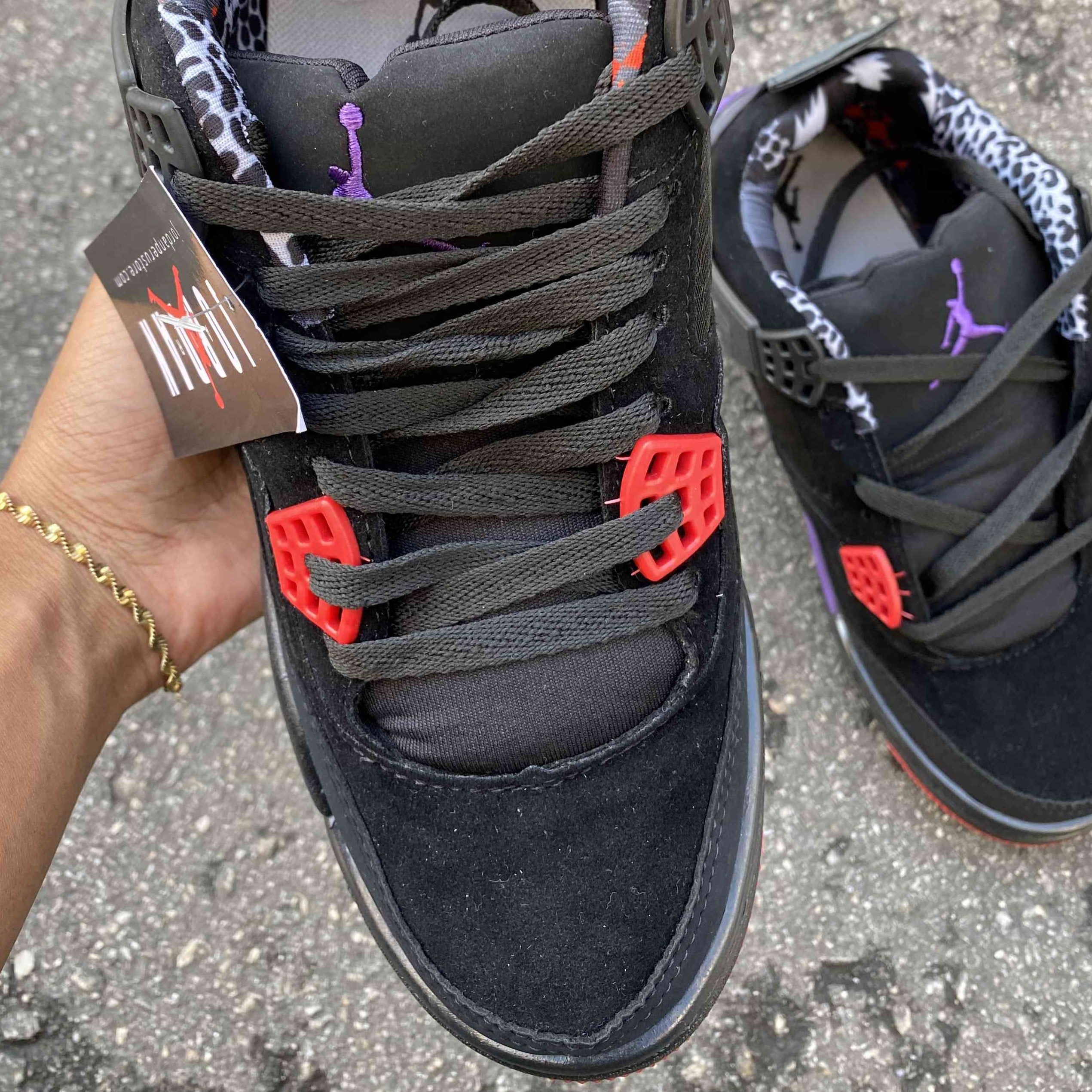 Air Jordan 4 Retro NRG Raptors Drake Signature