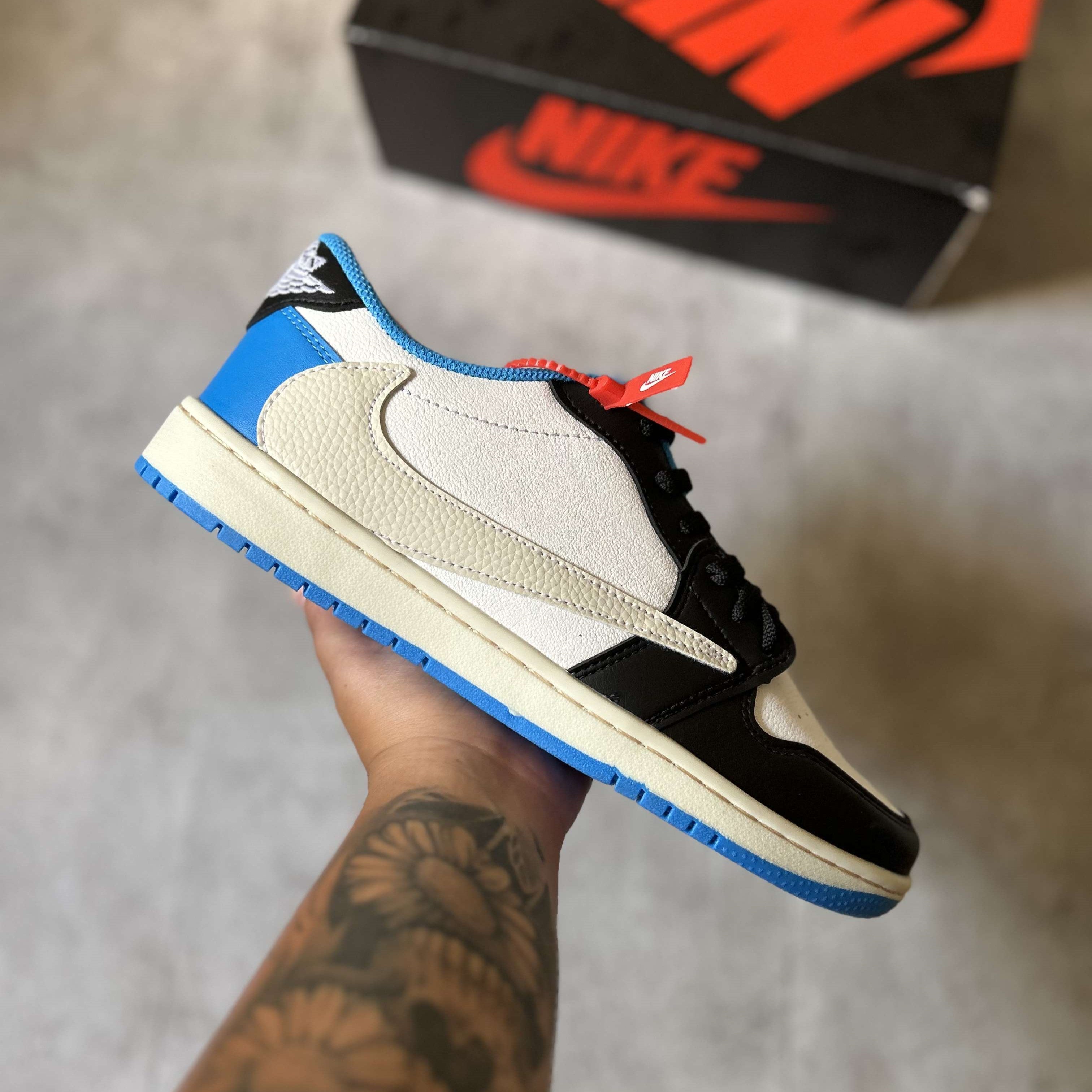 Air Jordan 1 Retro Low x Fragment Design x Travis Scott x Sail Black Military Blue *