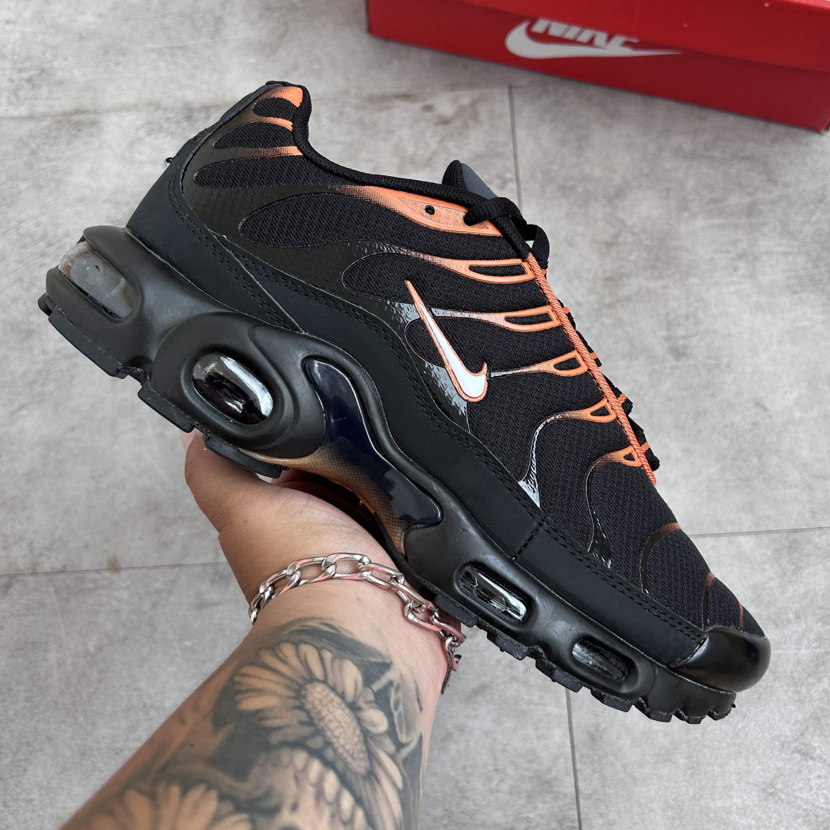 Air Max Plus TN Dark Obsidian Monarch