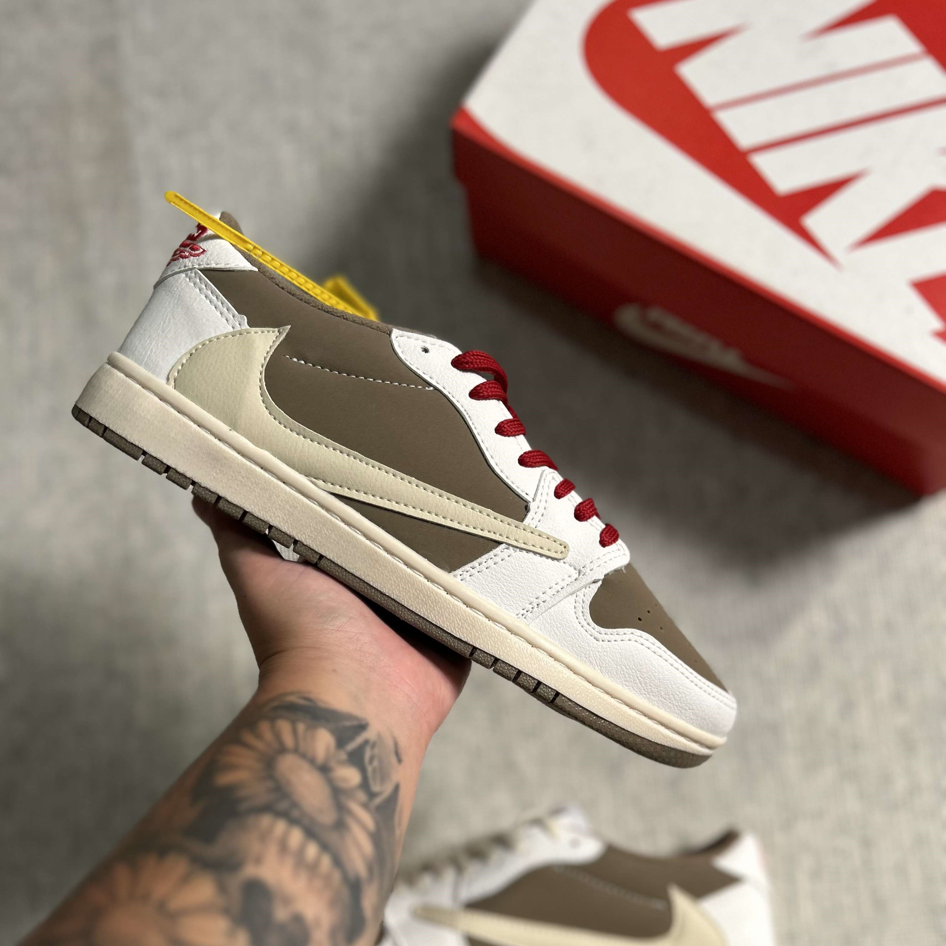 Travis Scott x Air Jordan 1 Low Reverse Mocha*