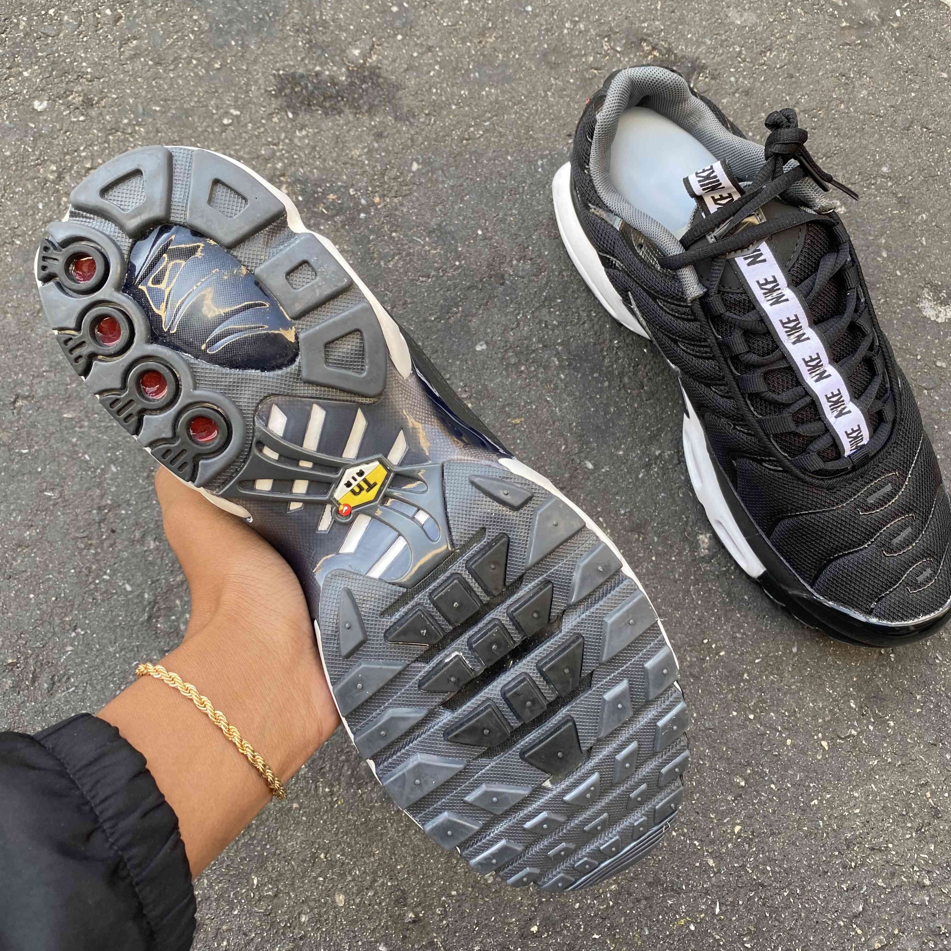Air Max Plus TN SE Fita Black White