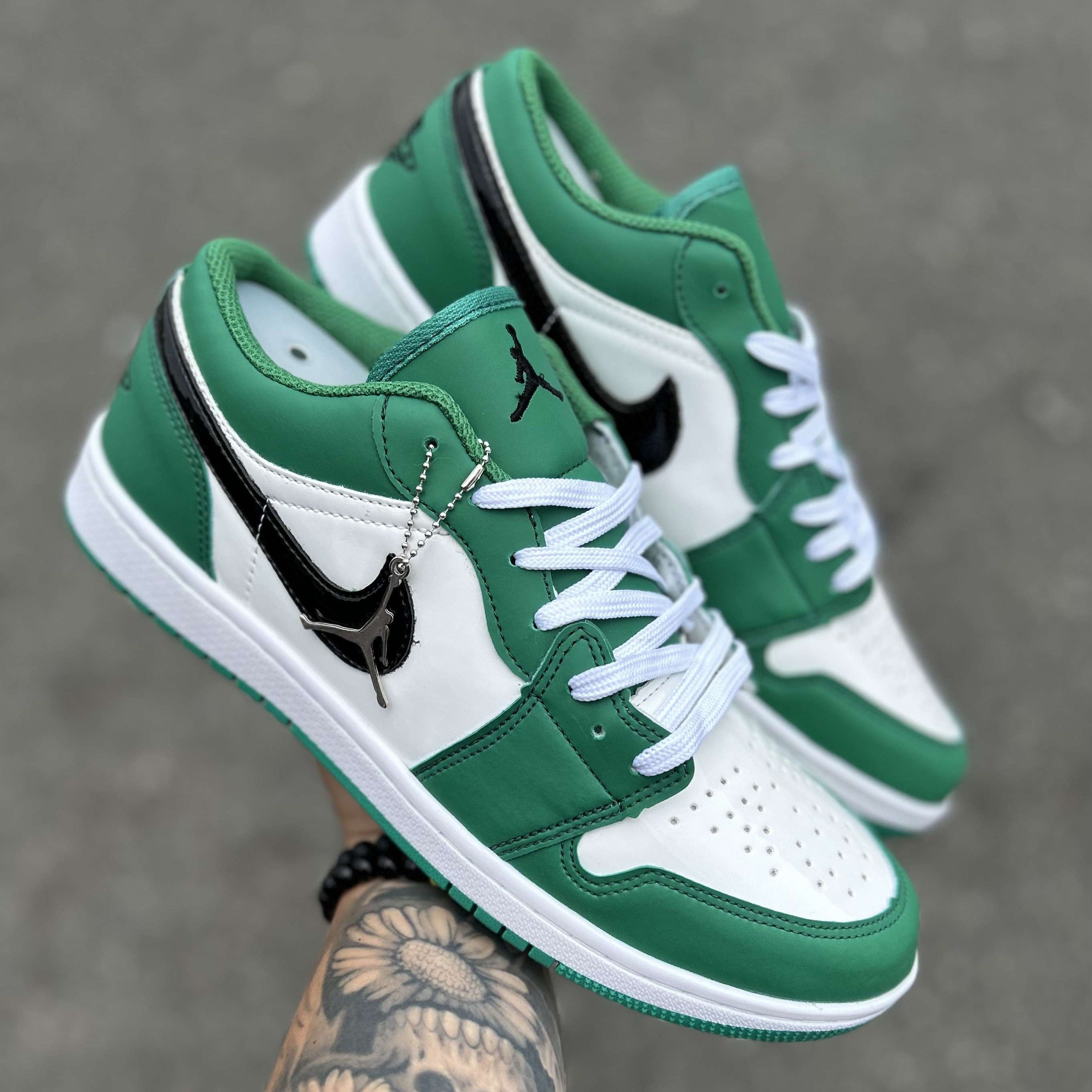 Air Jordan 1 Low Pine Green*