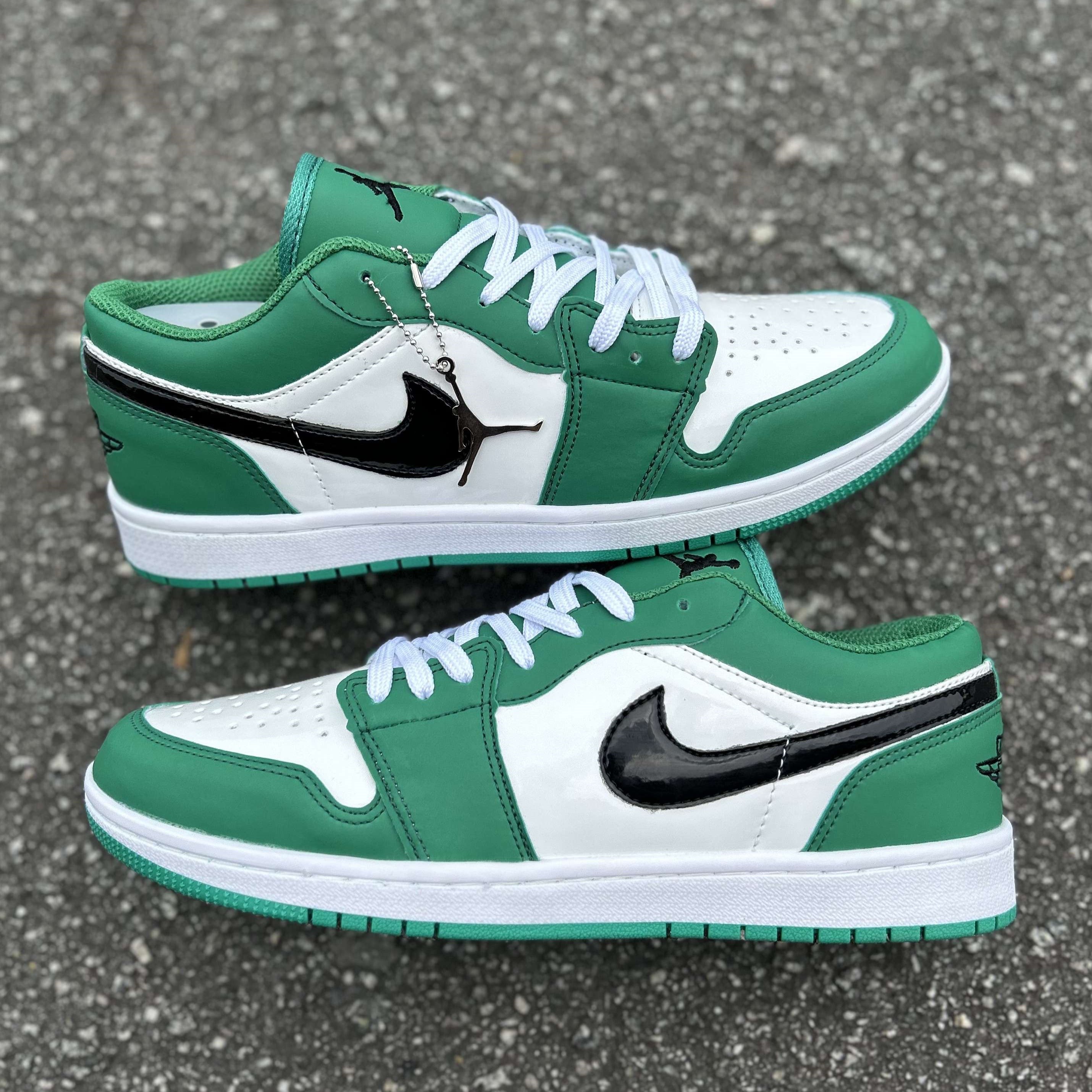 Air Jordan 1 Low Pine Green*