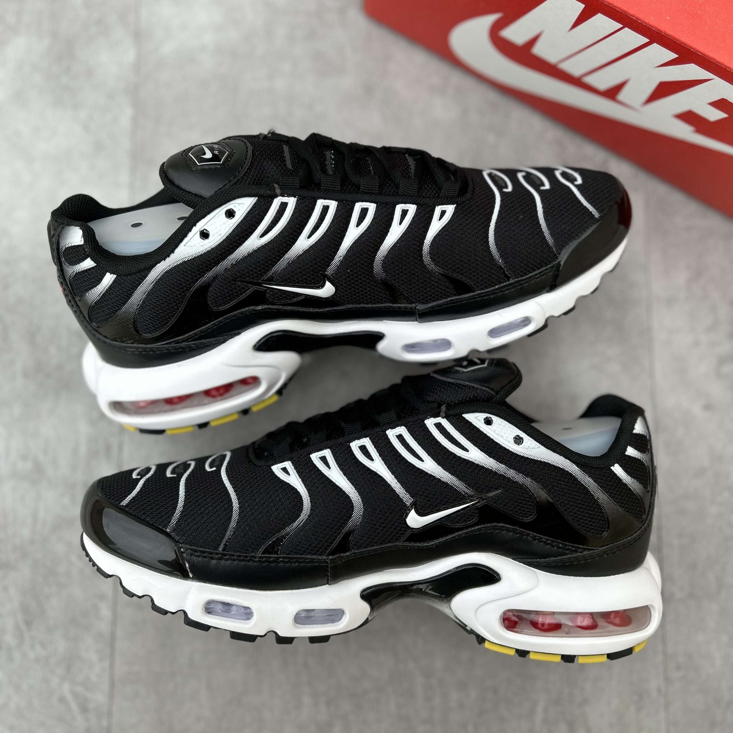 Air Max Plus TN Black White & Reflect Silver
