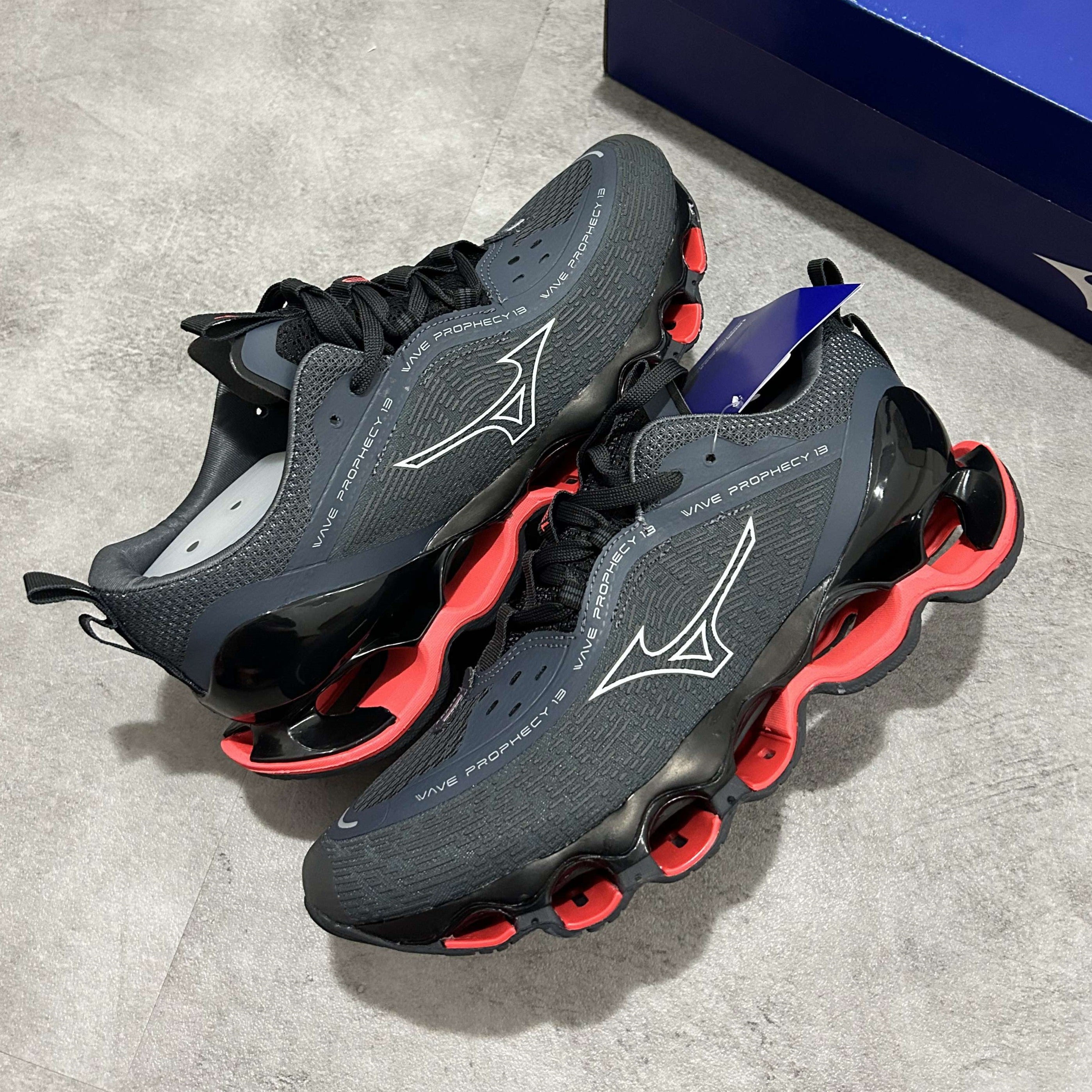 Wave Prophecy 13 Grey Red
