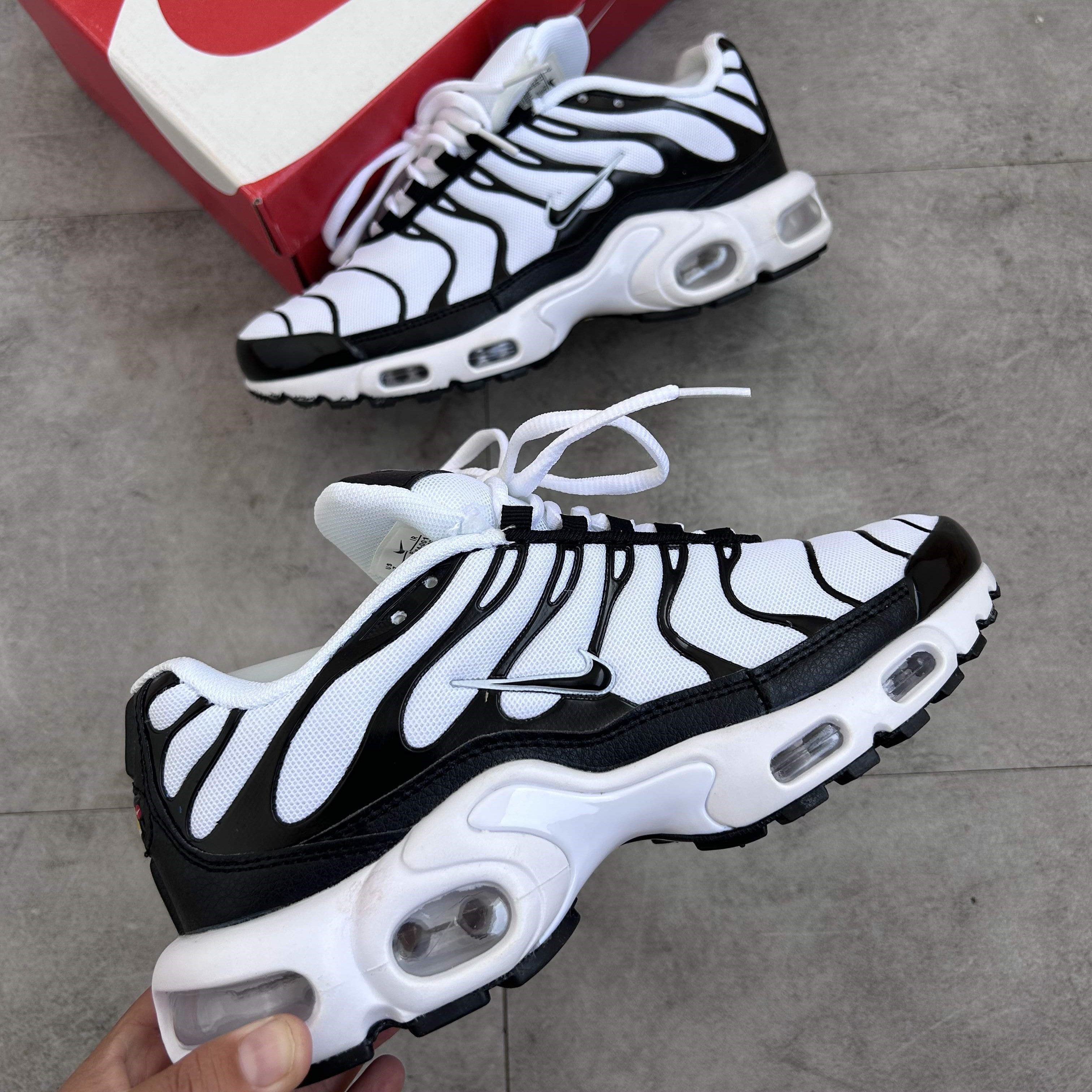 Air Max Plus TN Essential Panda
