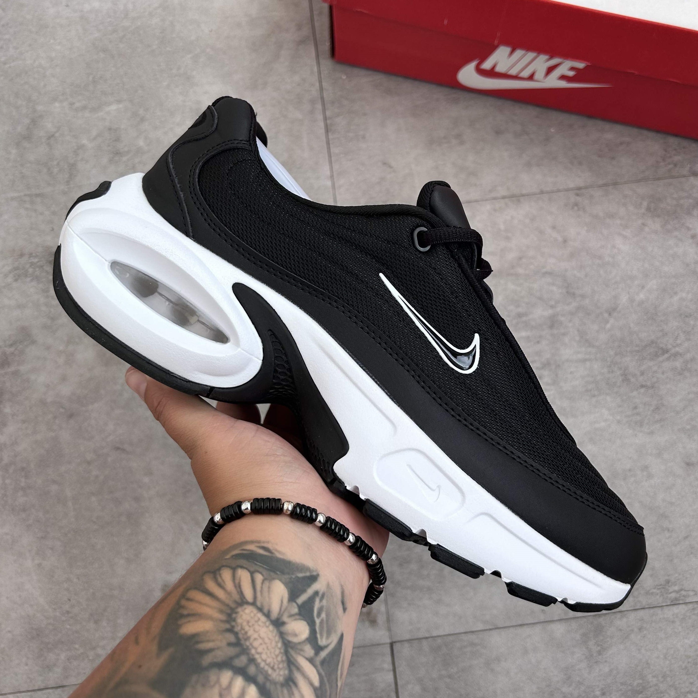 Air Max Portal Black White