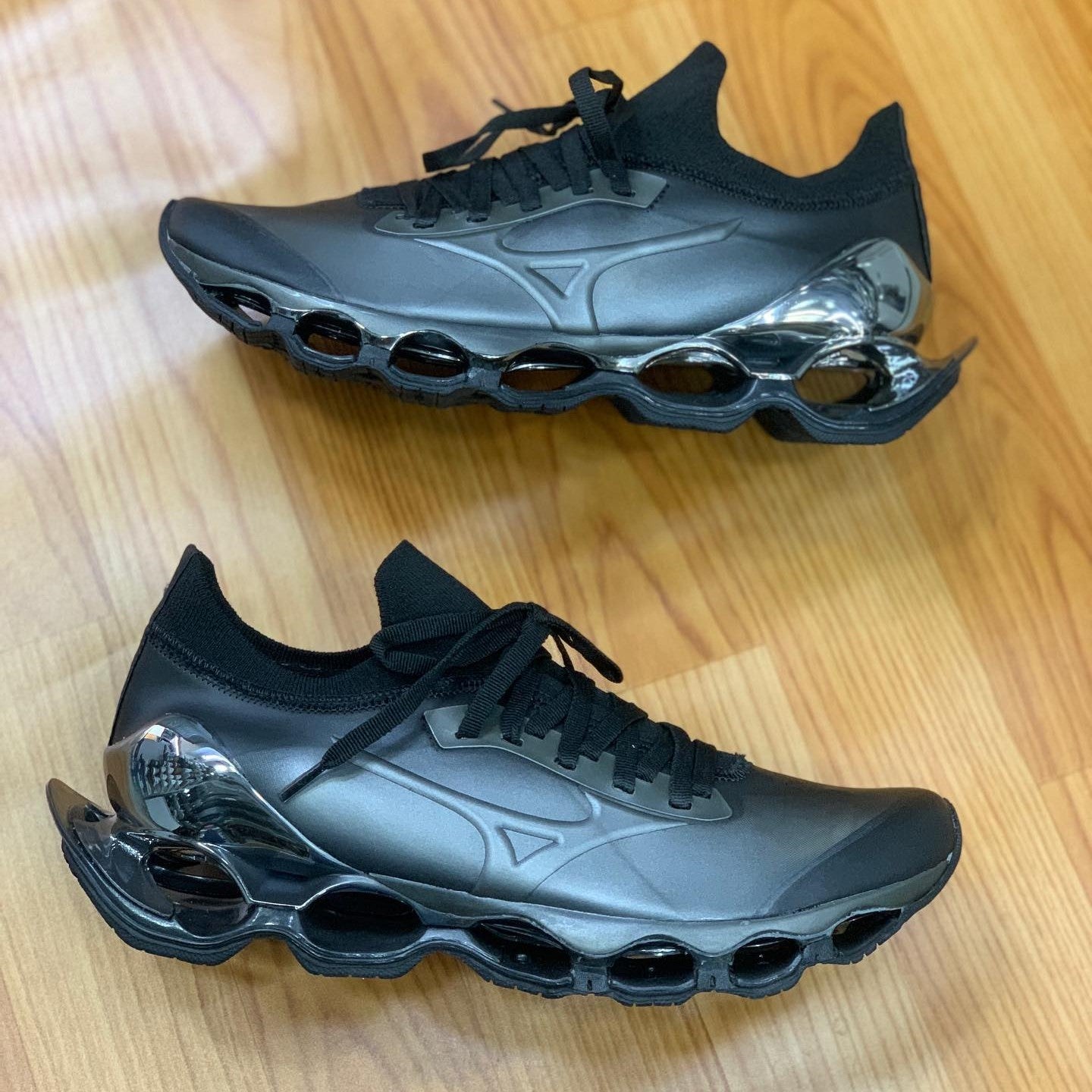 Wave Prophecy X Hajime Sorayama Dark Metalic