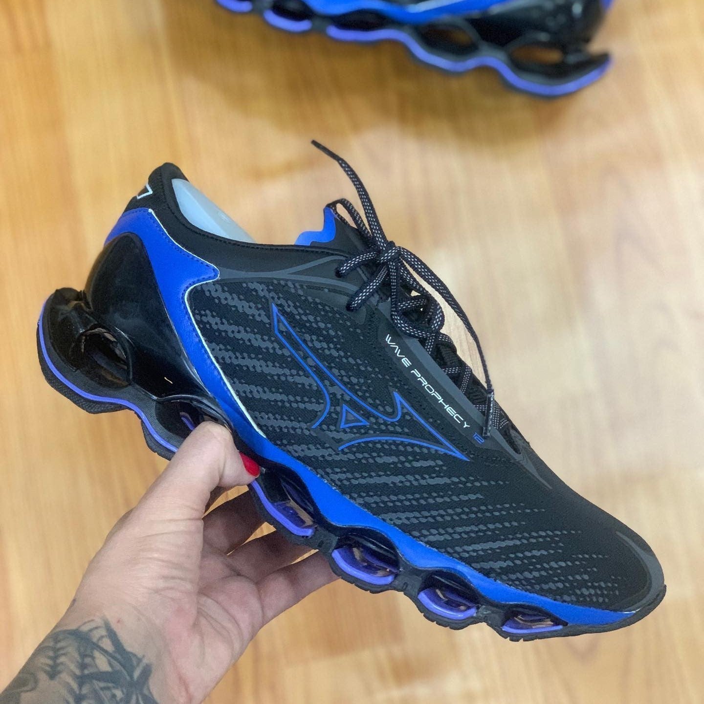 Wave Prophecy 12 Black Blue