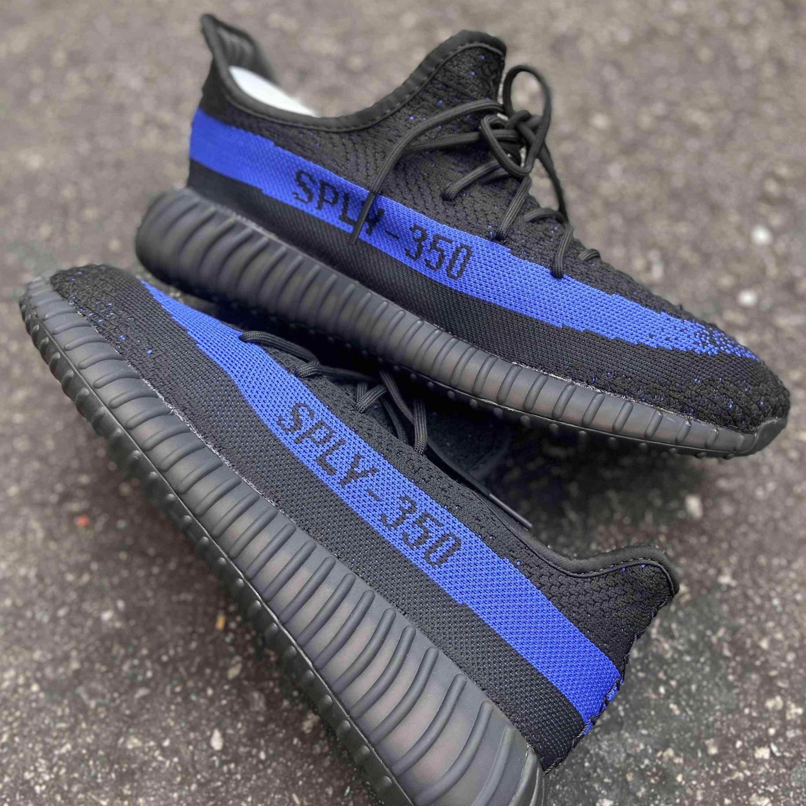Yeezy Boost 350 v2 Dazzling Blue