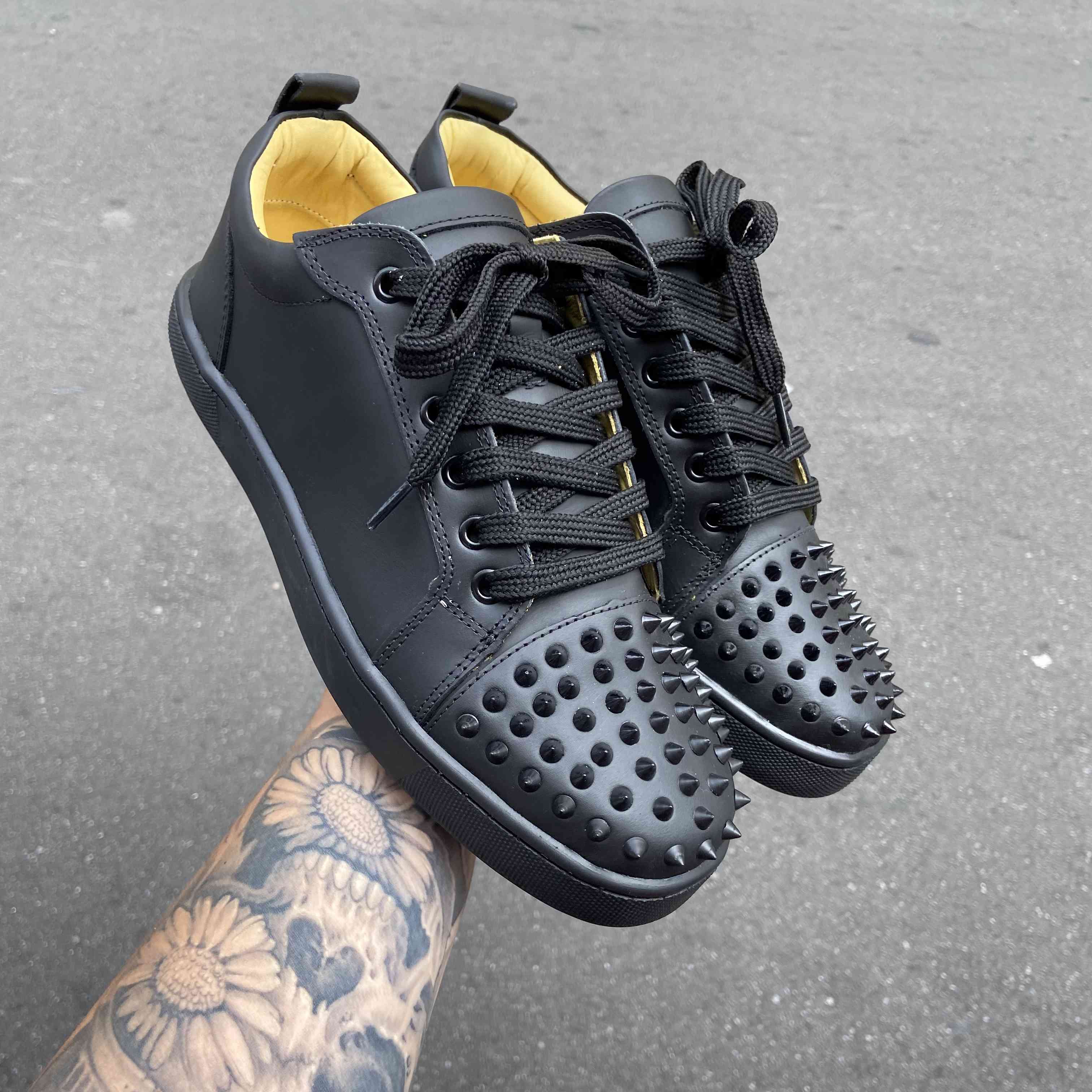 Christian Louboutin Vieira Spikes Black