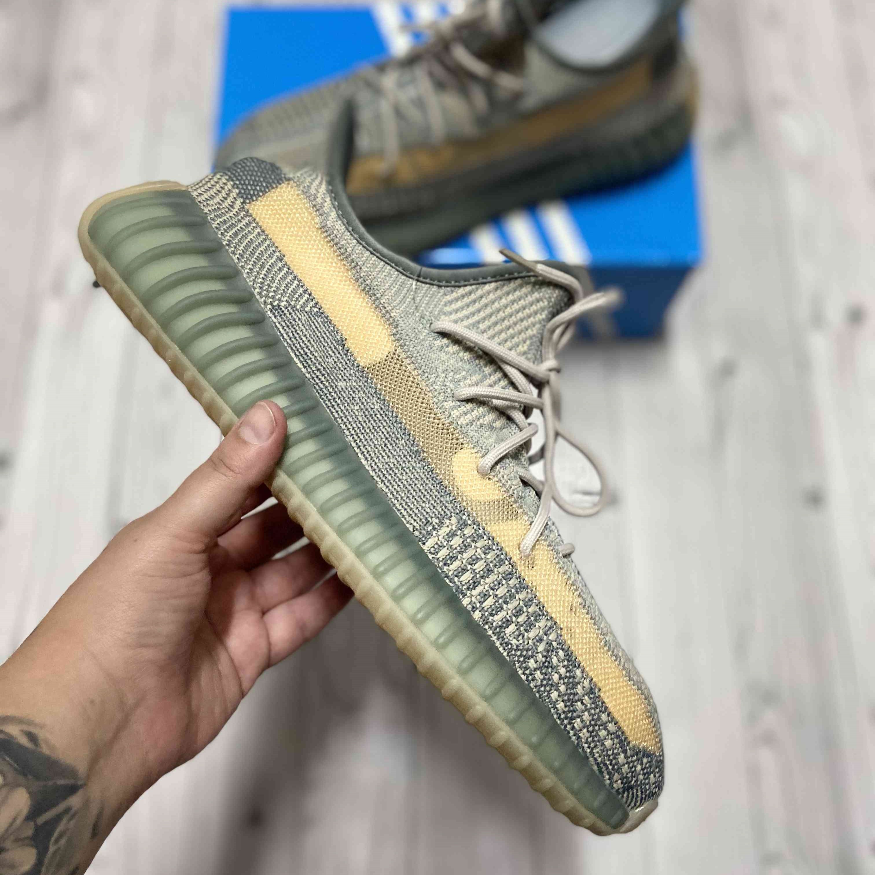 Yeezy Boost 350 v2 Israfil
