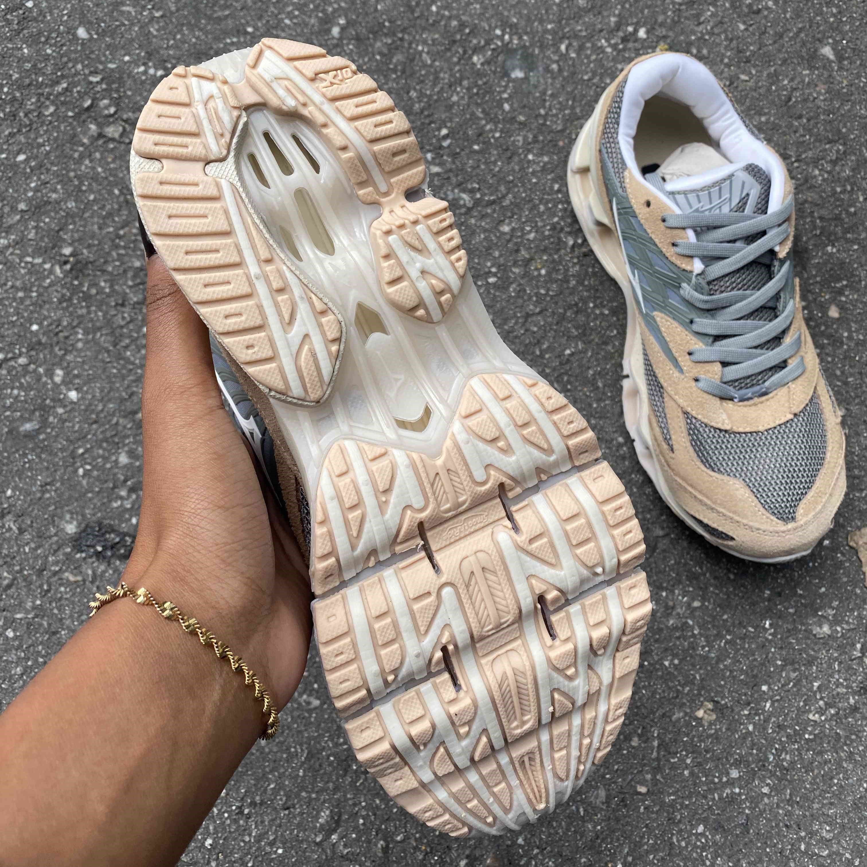 Wave Prophecy LS Beige