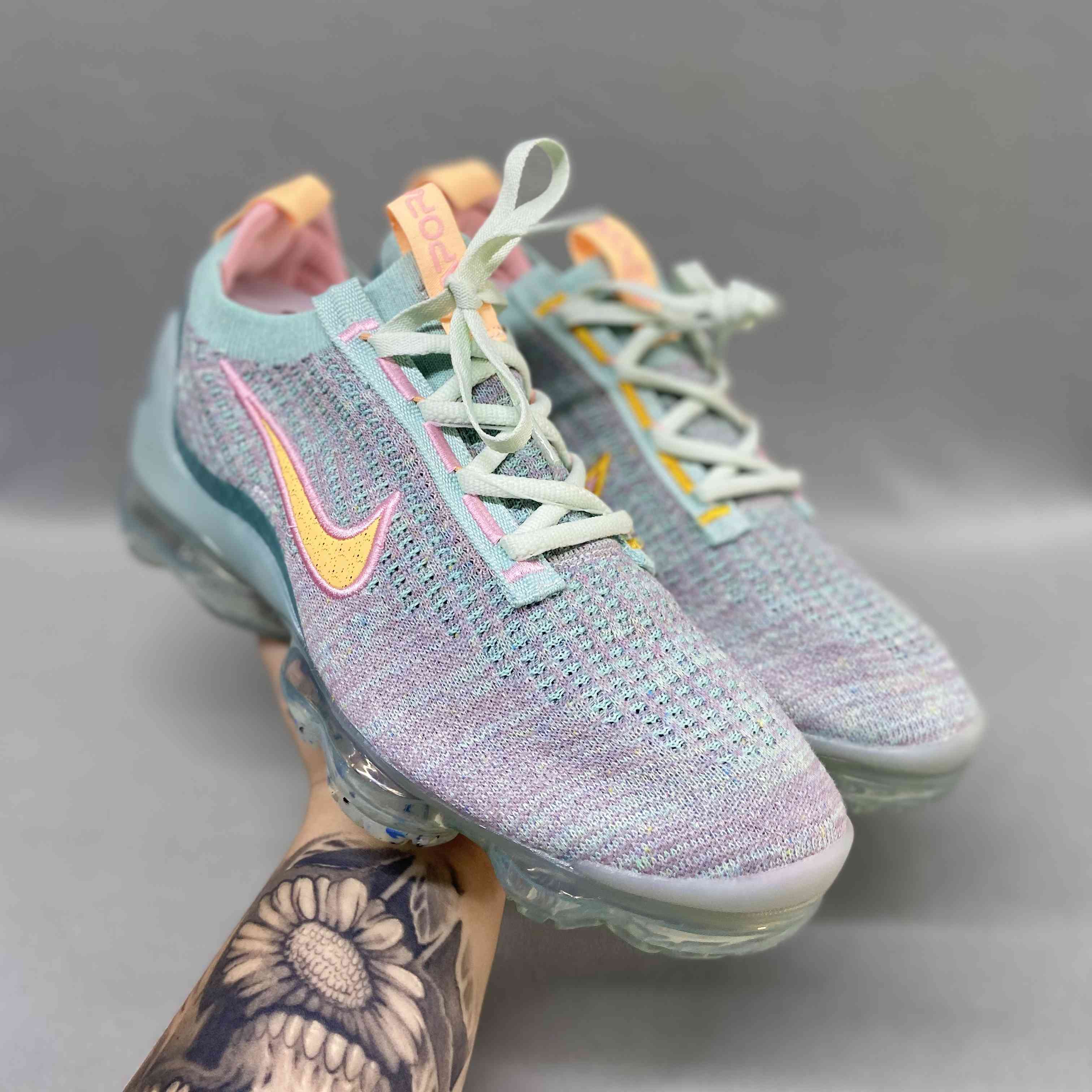 VaporMax 2021 Flyknit Light Dew