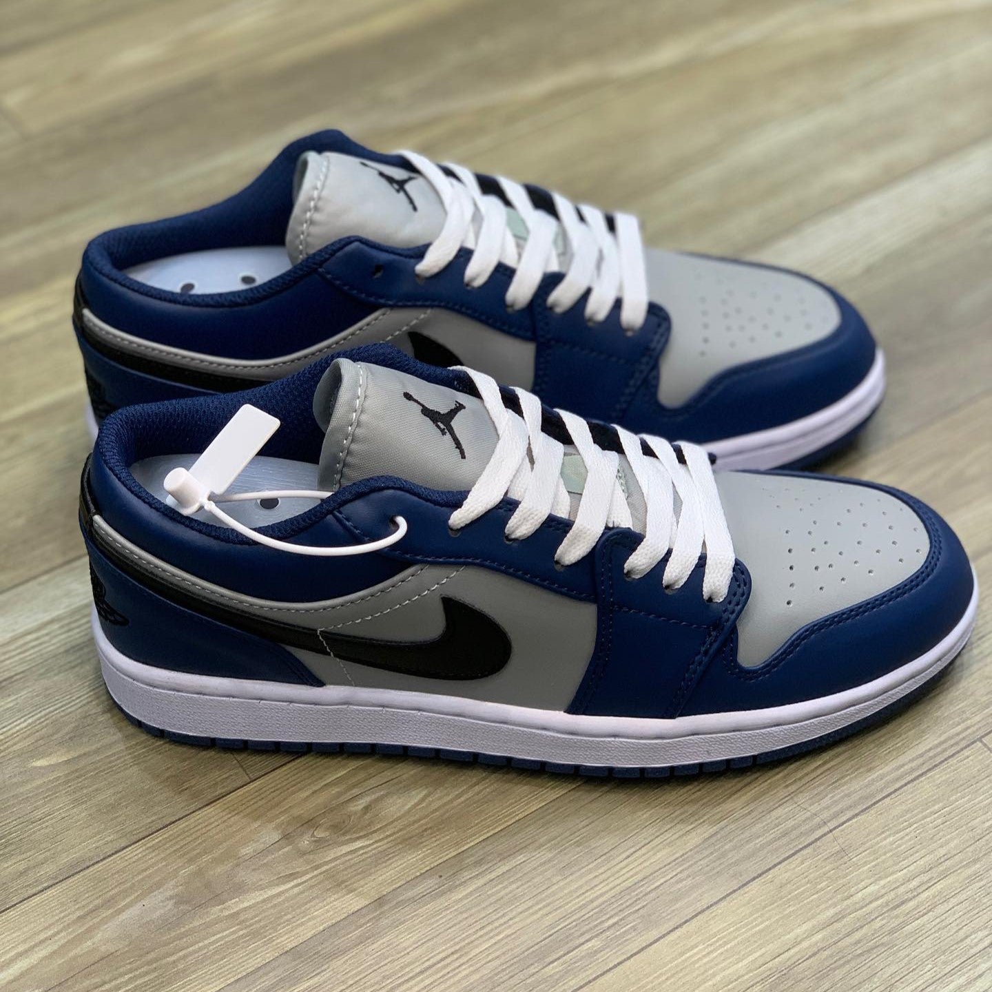 Air Jordan 1 Low Gray Navy Blue Black