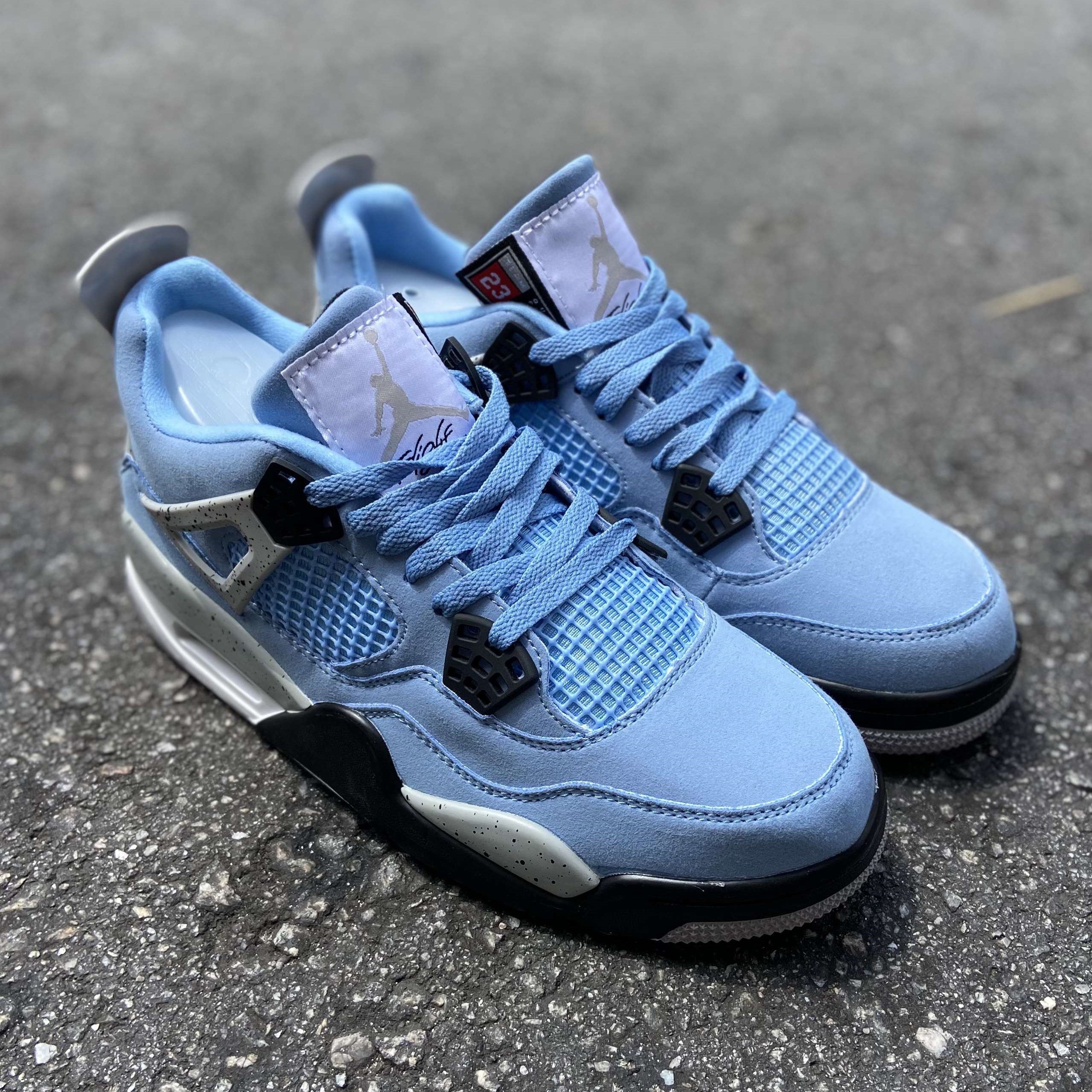 Air Jordan 4 Retro University Blue