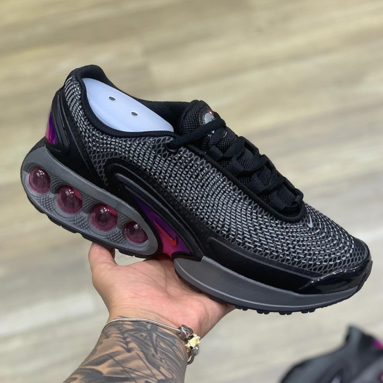 Air Max DN Anthracite Light Crimson