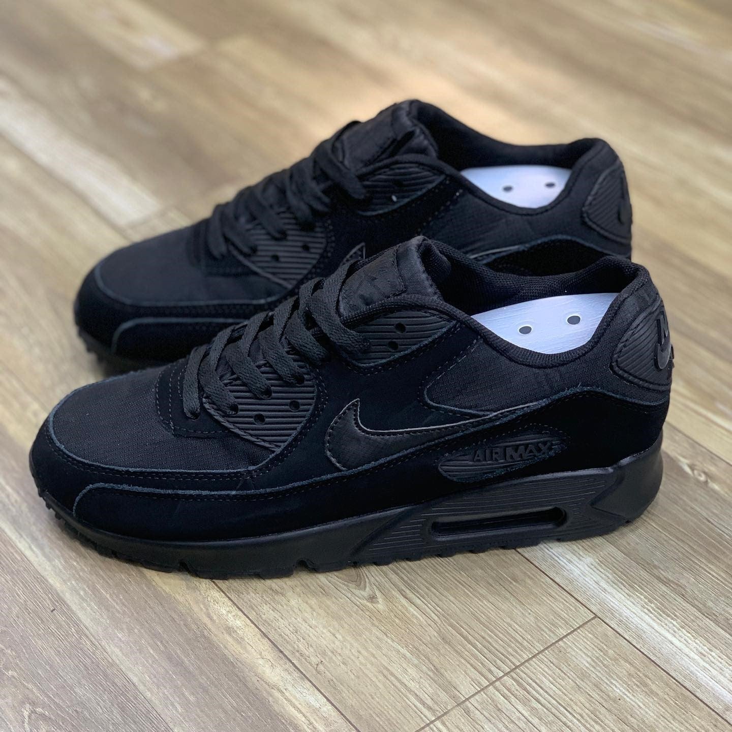 Air Max 90 Triple Black