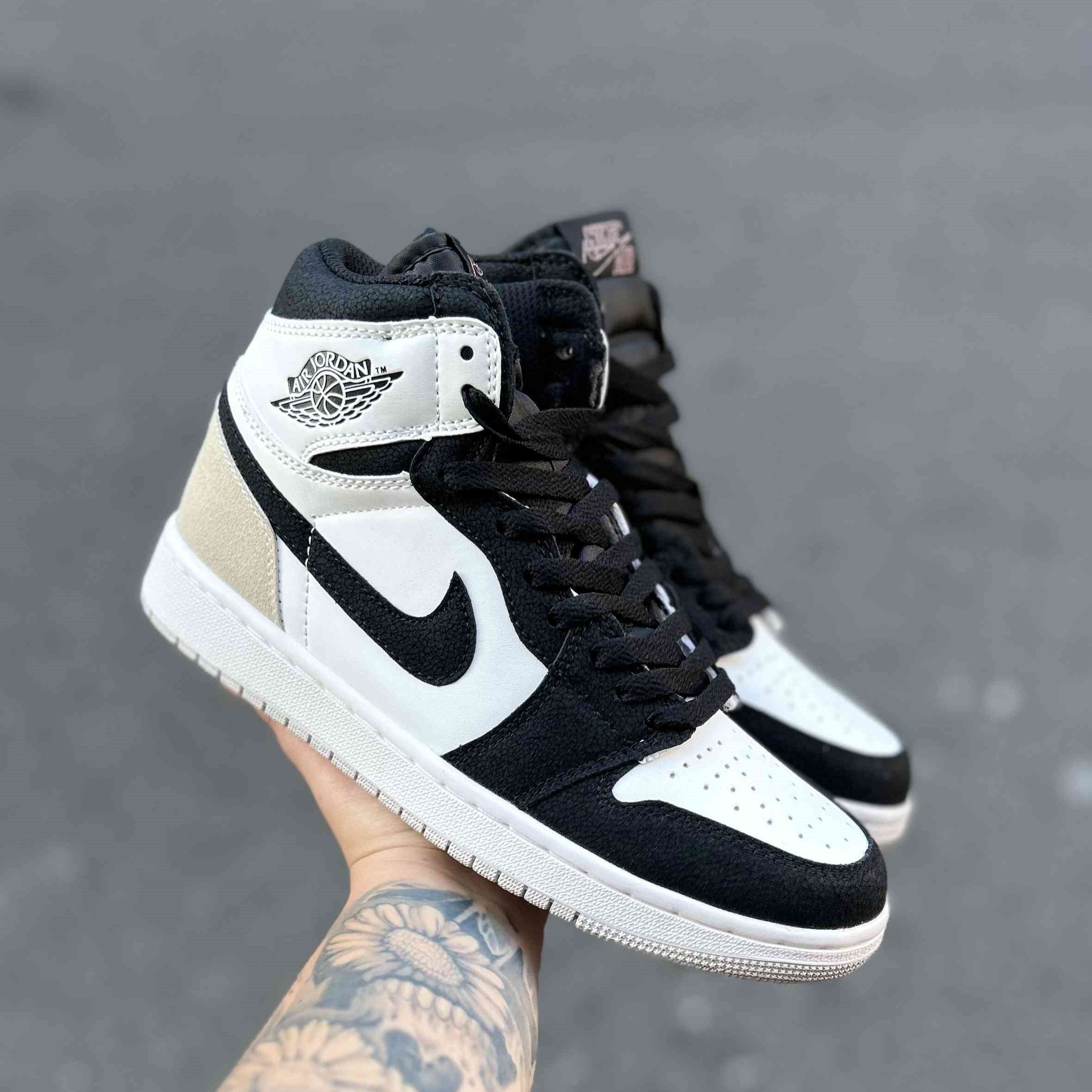 Air Jordan 1 Retro High OG Stage Haze