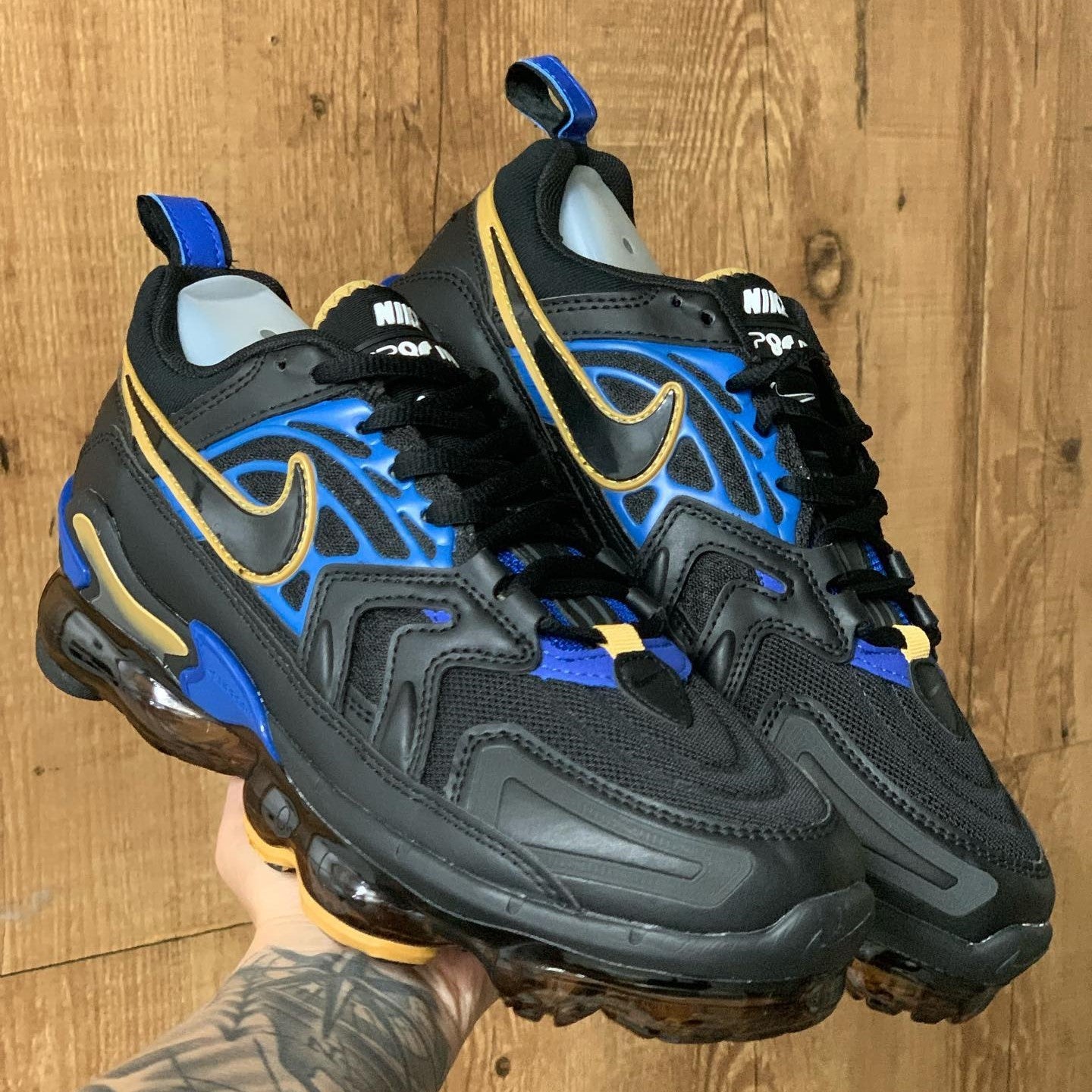 VaporMax EVO Black Cobalt