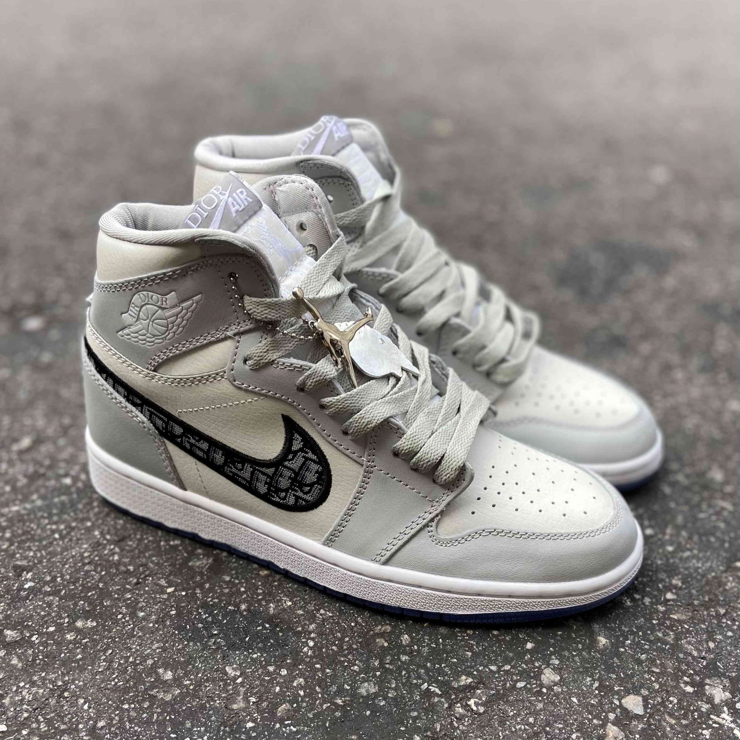 Dior x Air Jordan 1 High