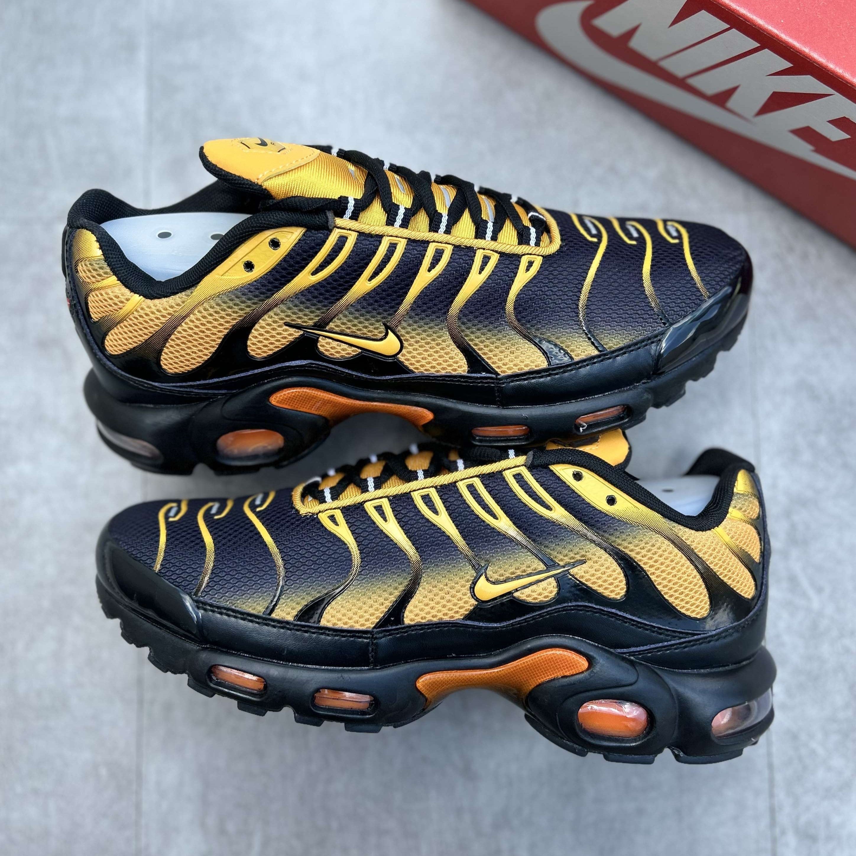 Air Max Plus TN Black Sundial