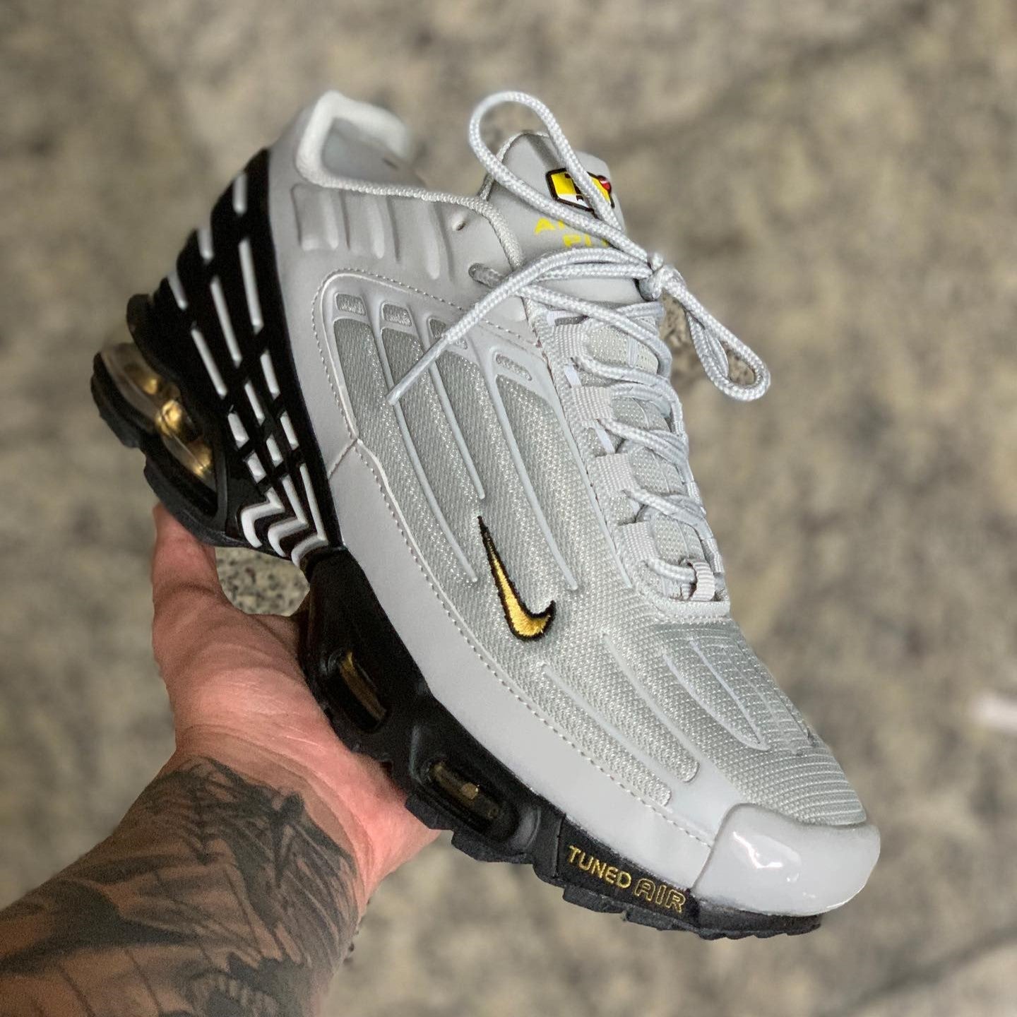 Air Max Plus TN 3 Light Bone University Gold