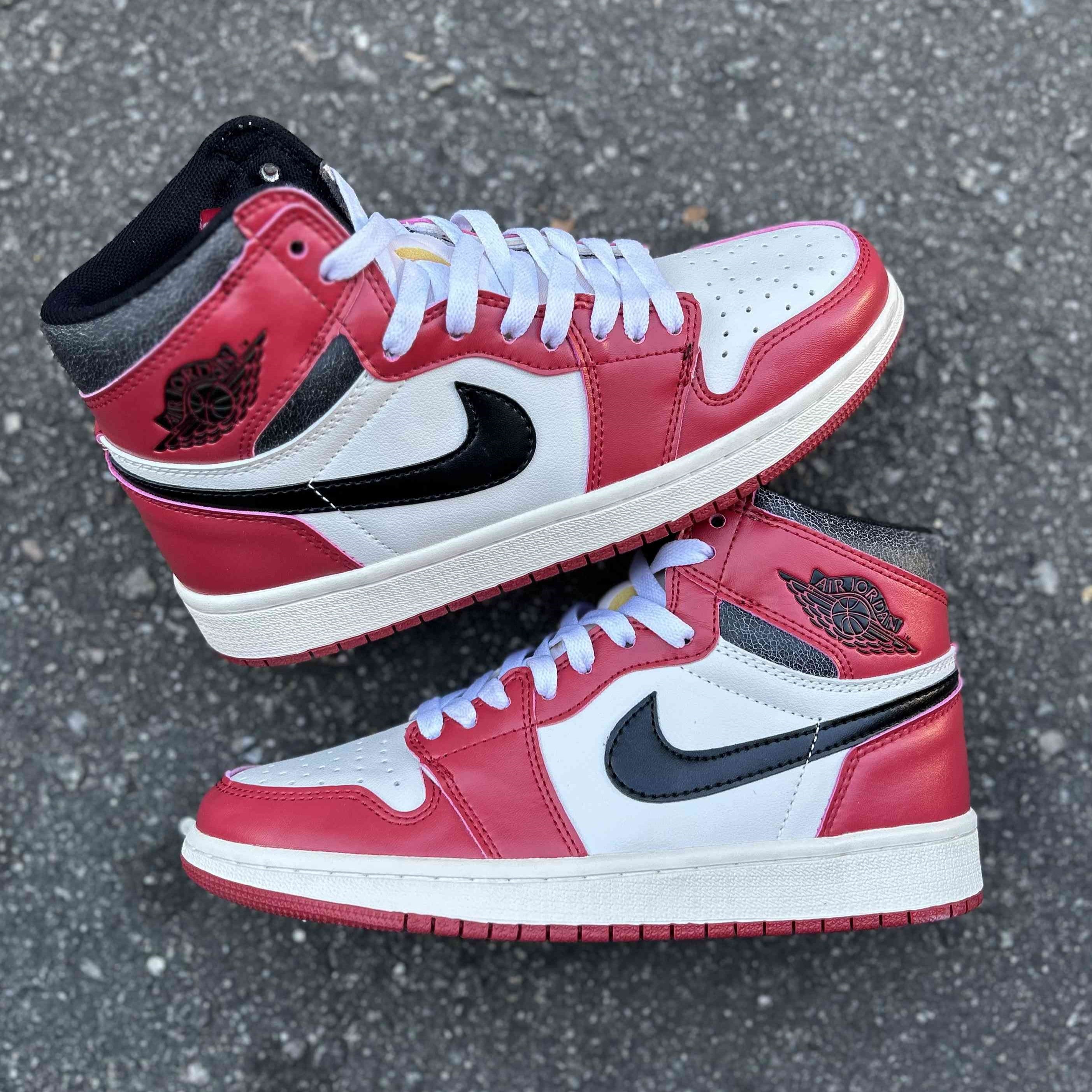 Air Jordan 1 High OG Chicago Lost and Found