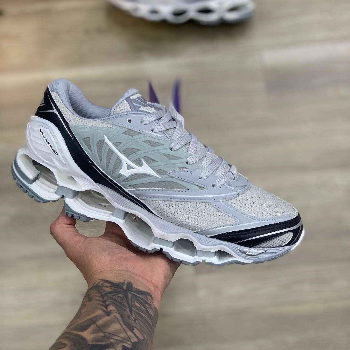 Wave Prophecy LS White Grey