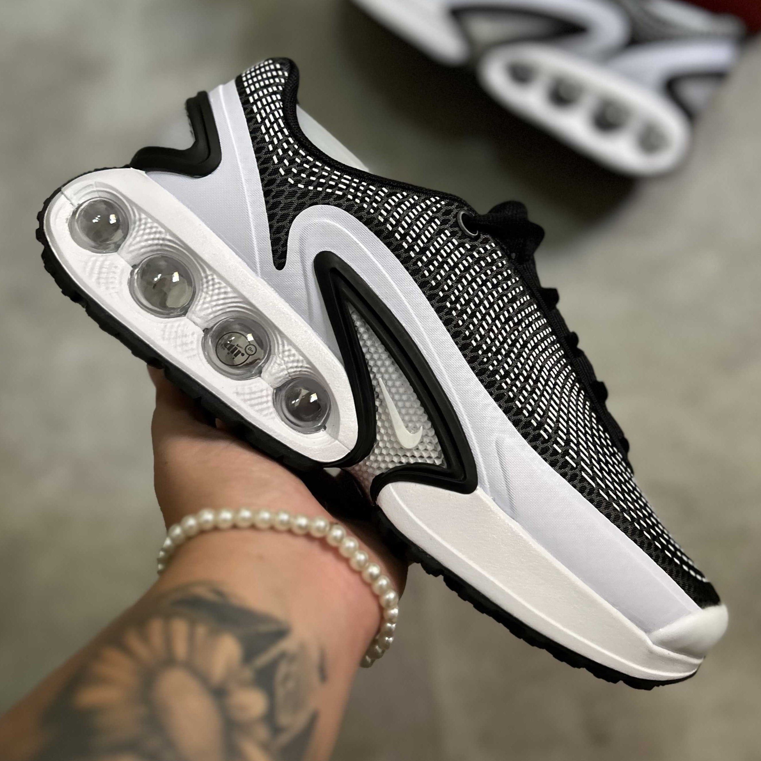Air Max DN Black White