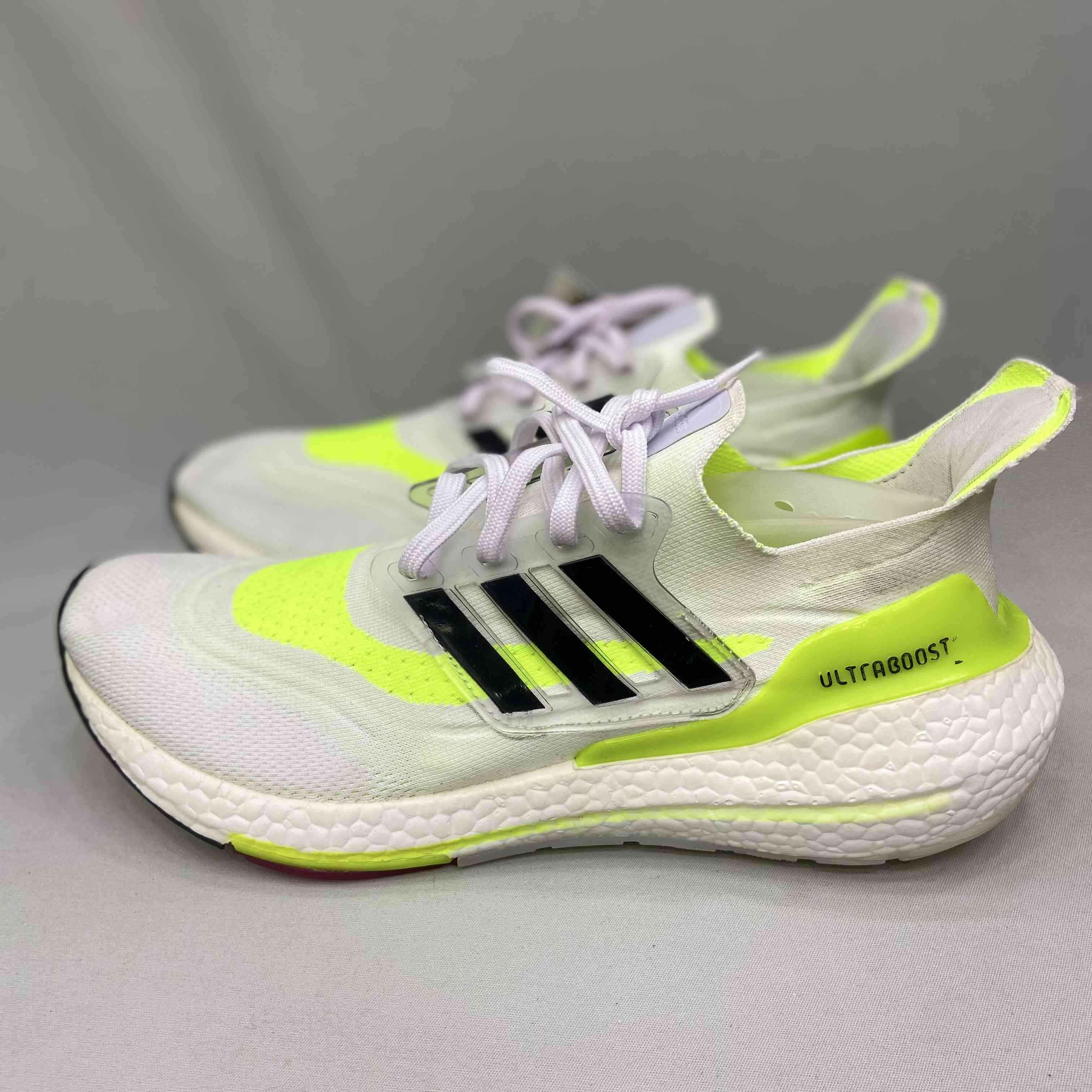 UltraBoost 21 Cloud White Volt