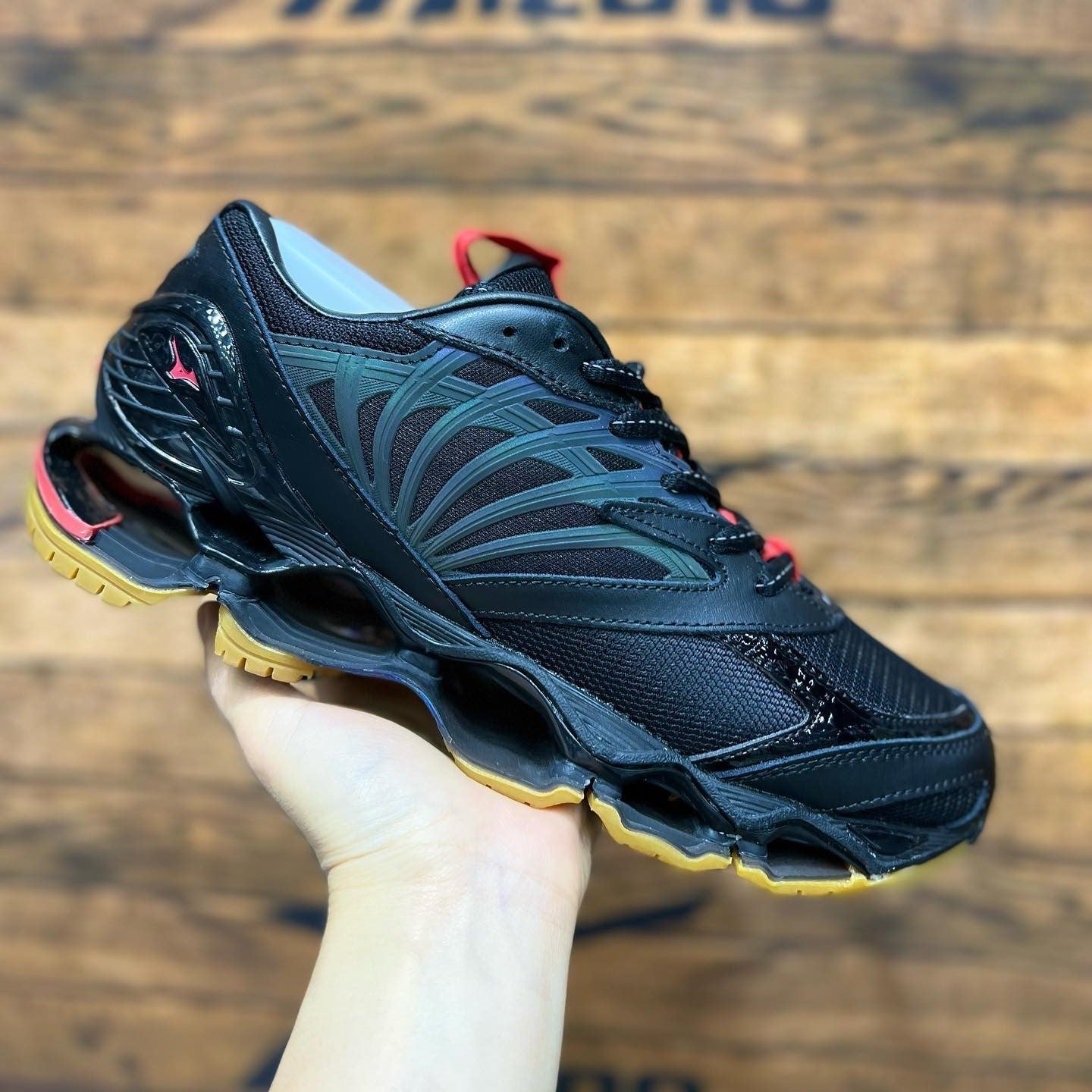 Mizuno Futur Camaleao