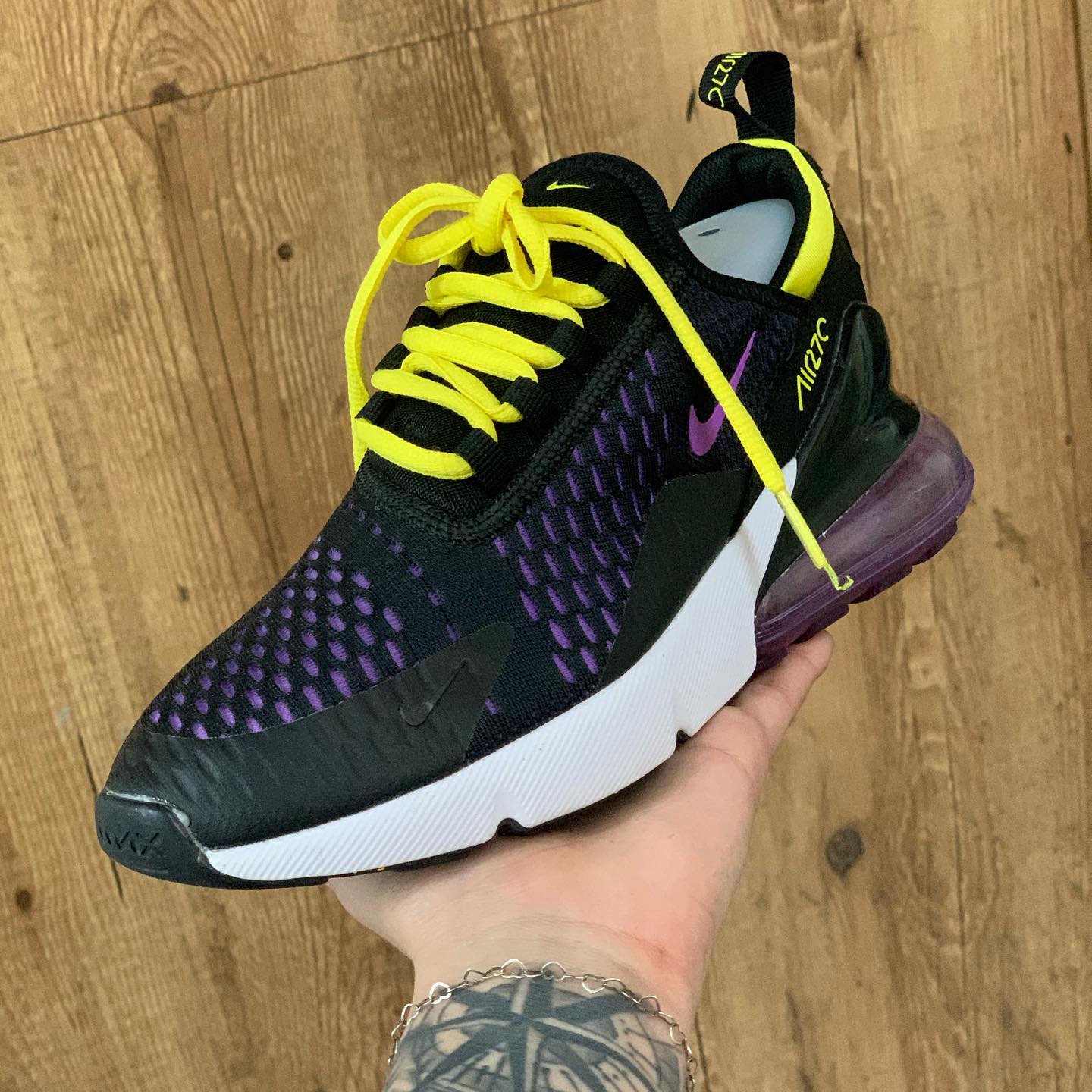 Air Max 270 Hyper Magenta