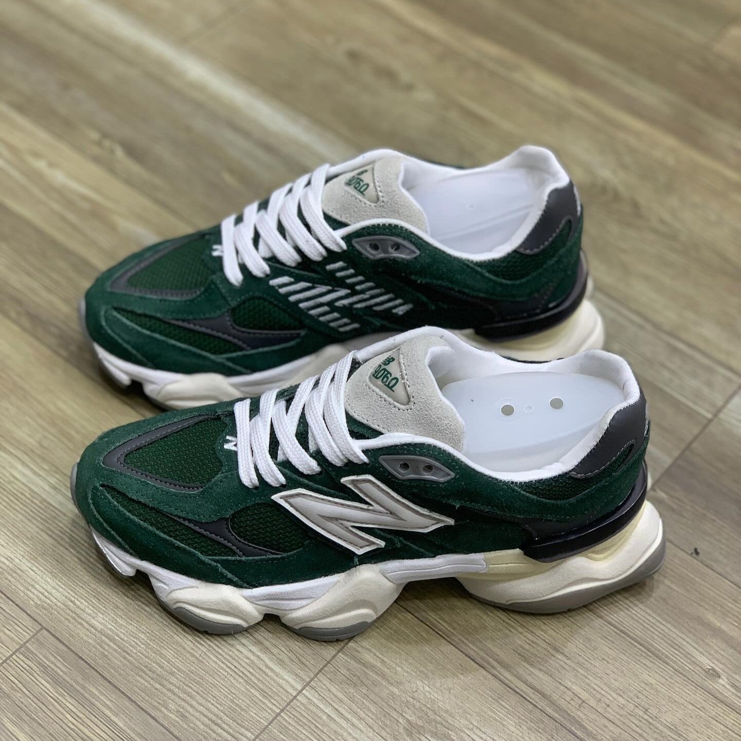 New Balance 9060 Nori