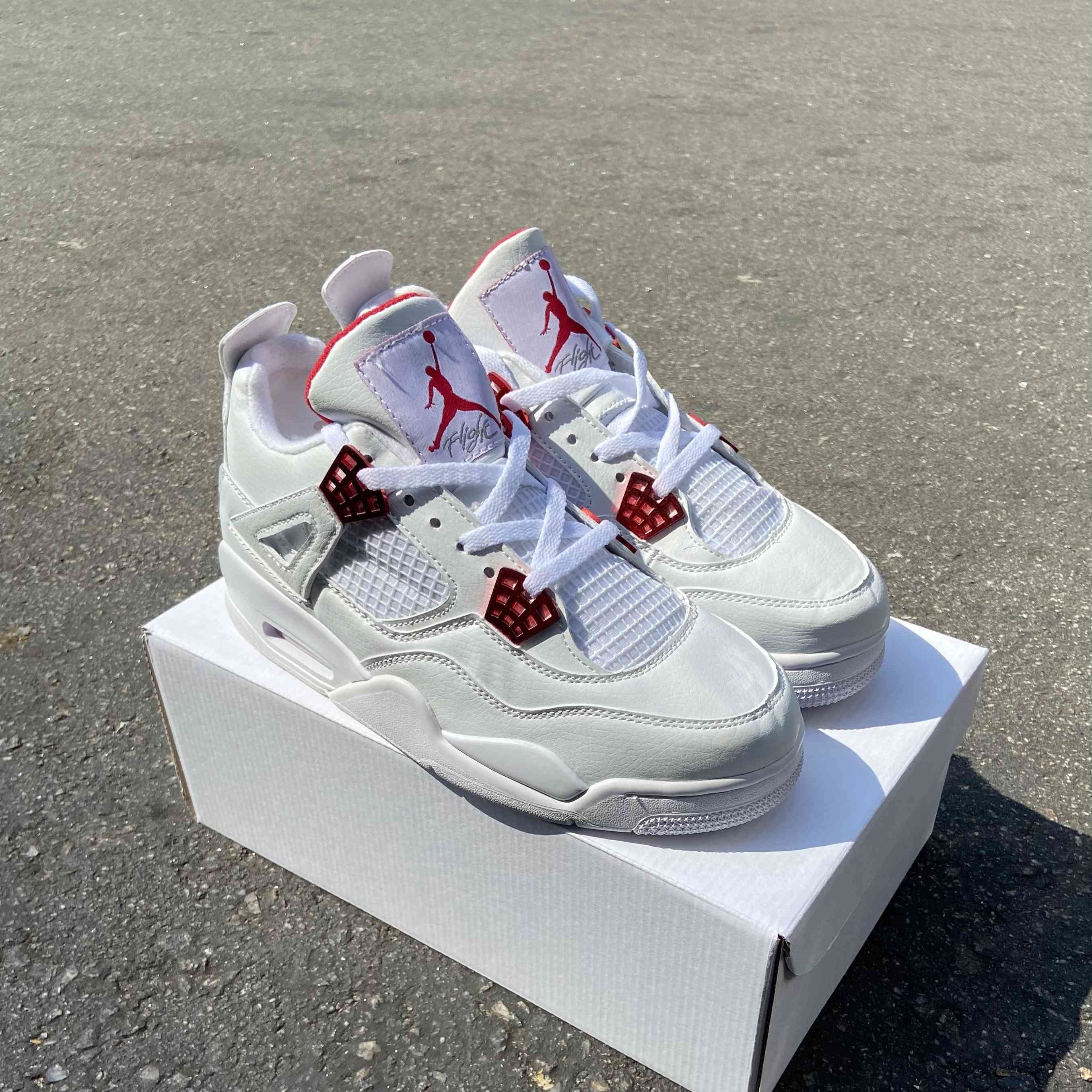 Air Jordan 4 Retro Red Metallic