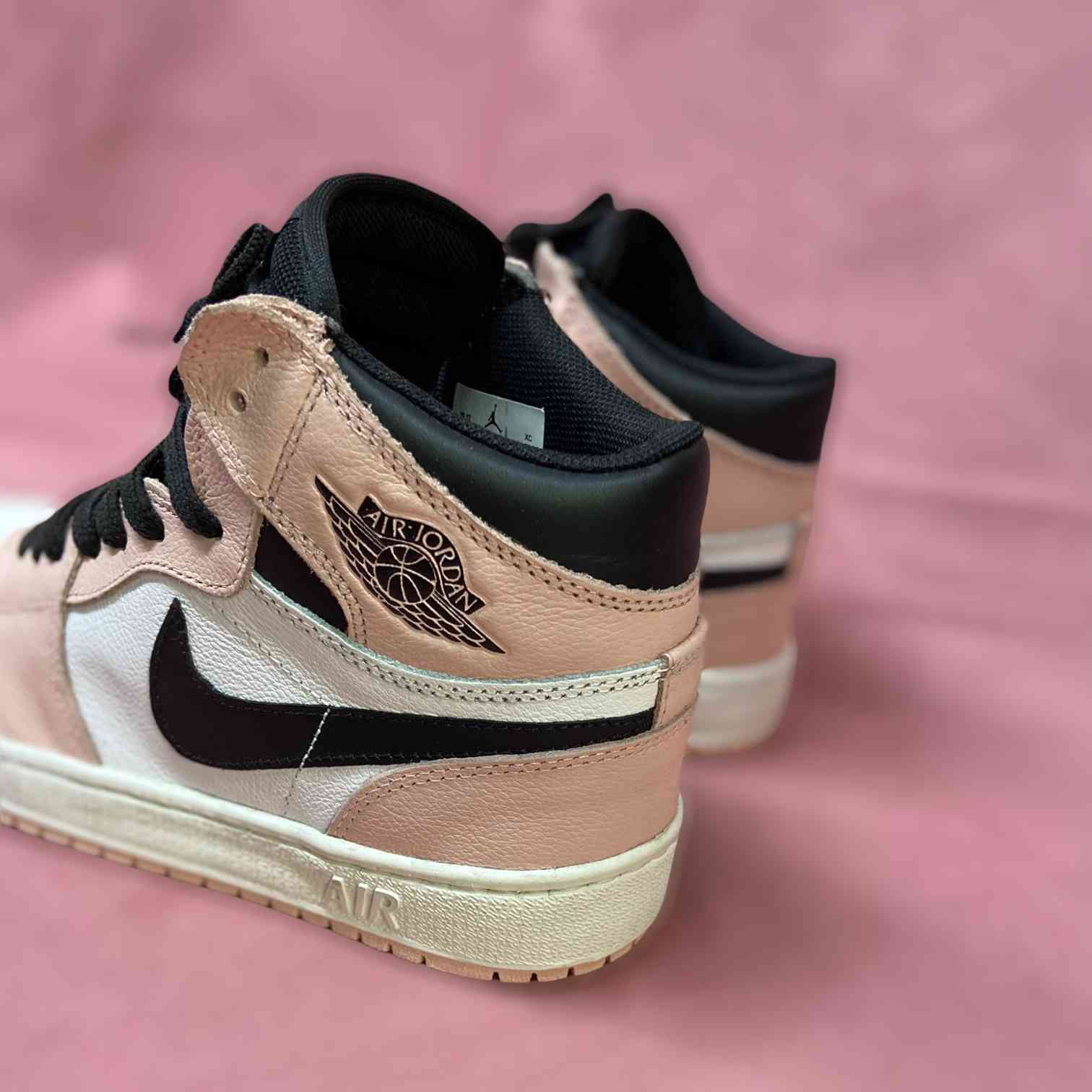 Air Jordan 1 Mid GS Pink Quartz