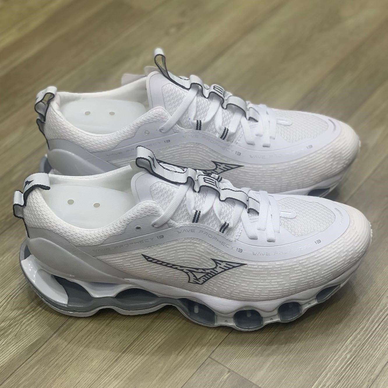 Wave Prophecy 13 Triple White