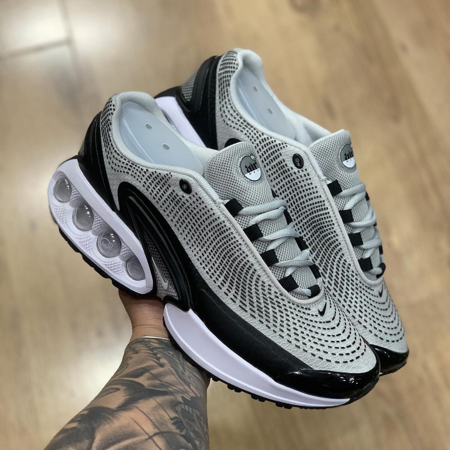 Air Max DN Grey