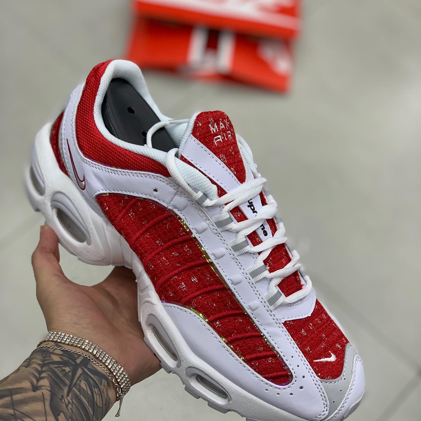Air Max Tailwind 4 University Red Supreme
