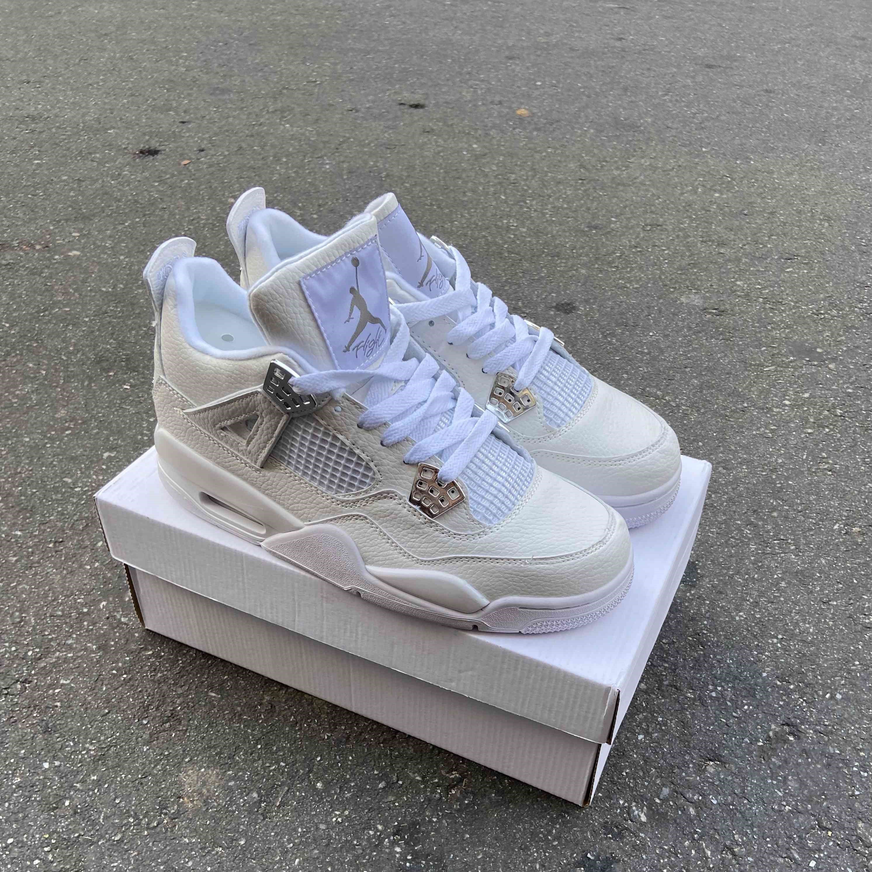 Air Jordan 4 Retro GS Pure Money