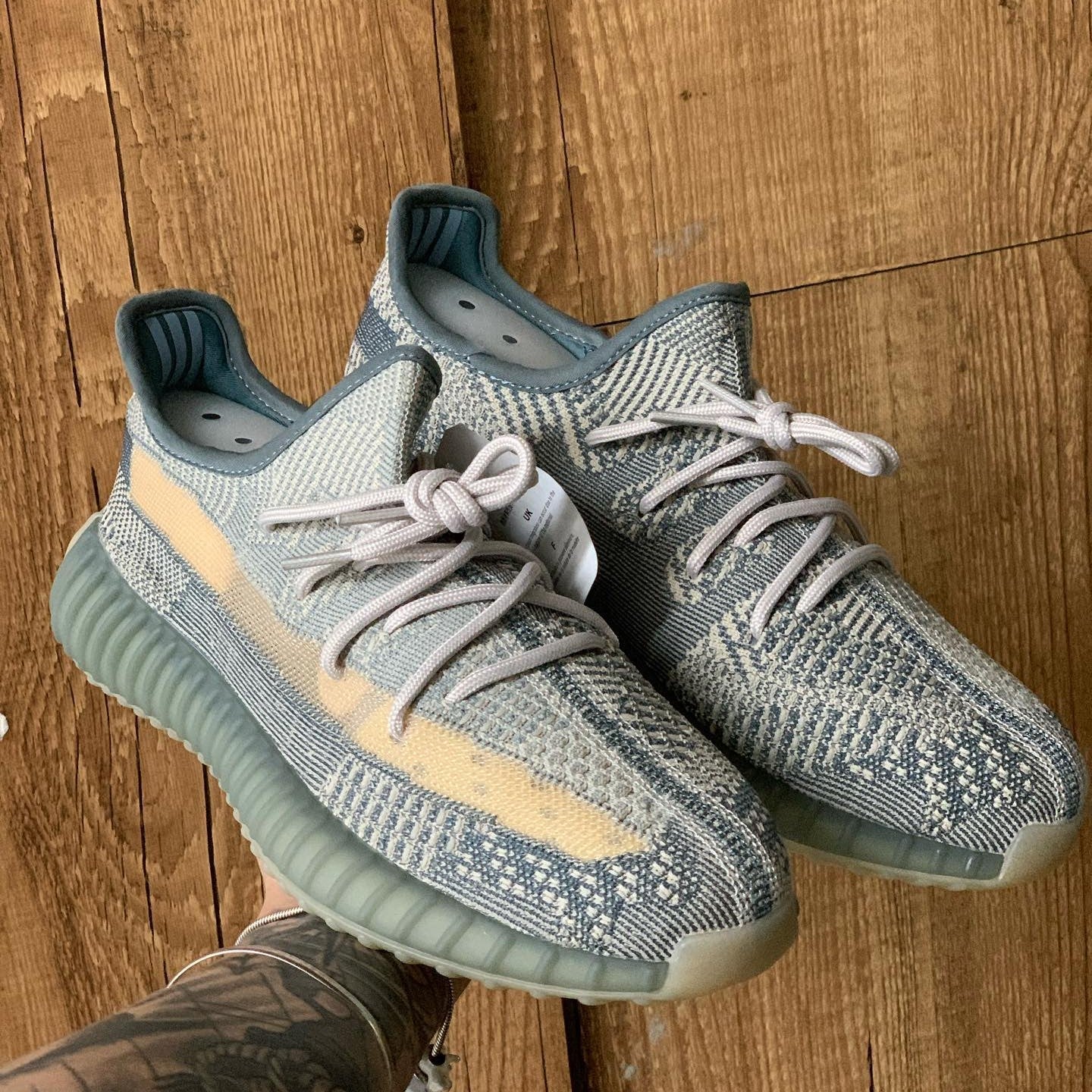 Yeezy Boost 350 v2 Israfil